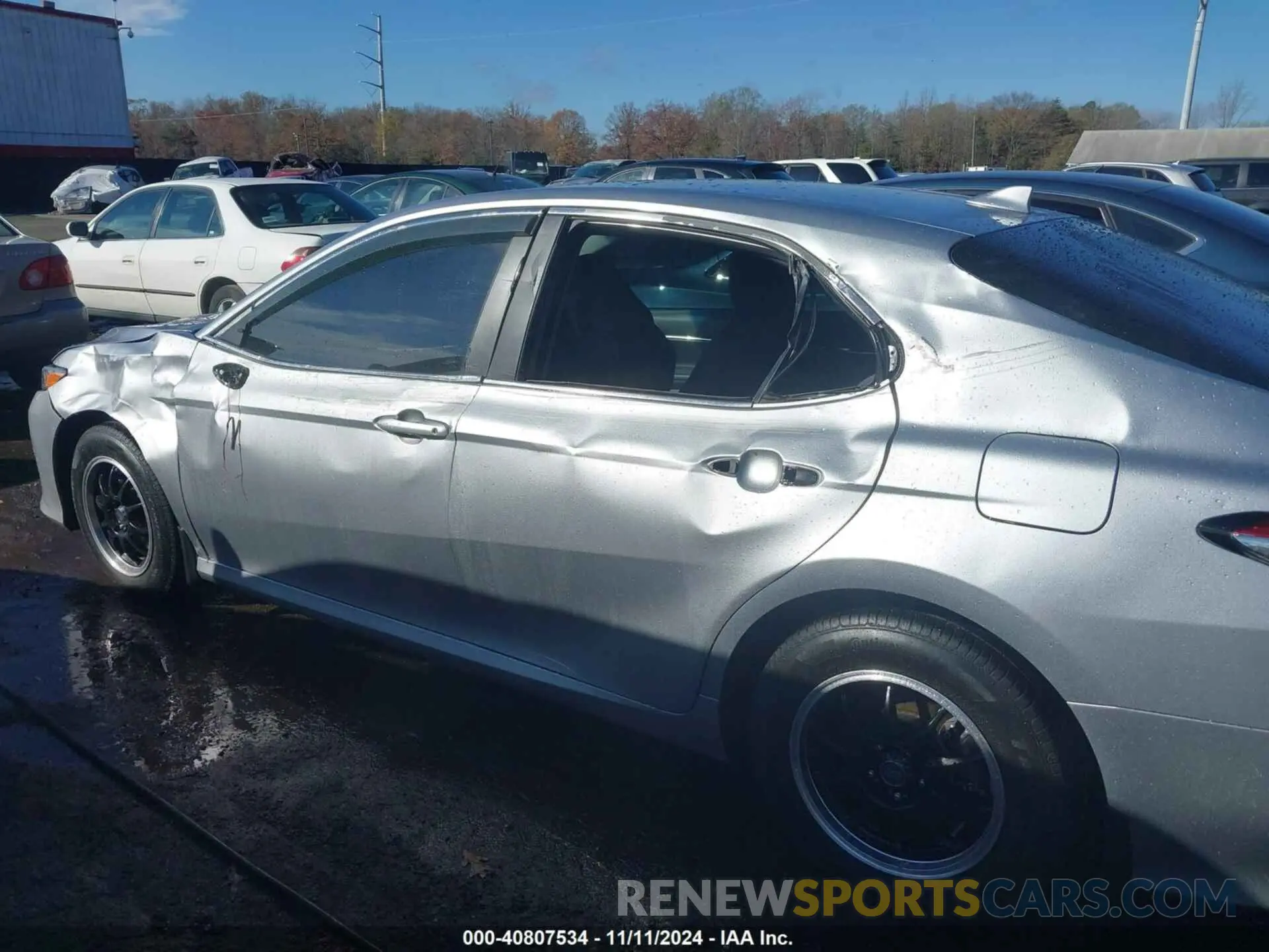 6 Photograph of a damaged car 4T1B31HK6KU516916 TOYOTA CAMRY HYBRID 2019