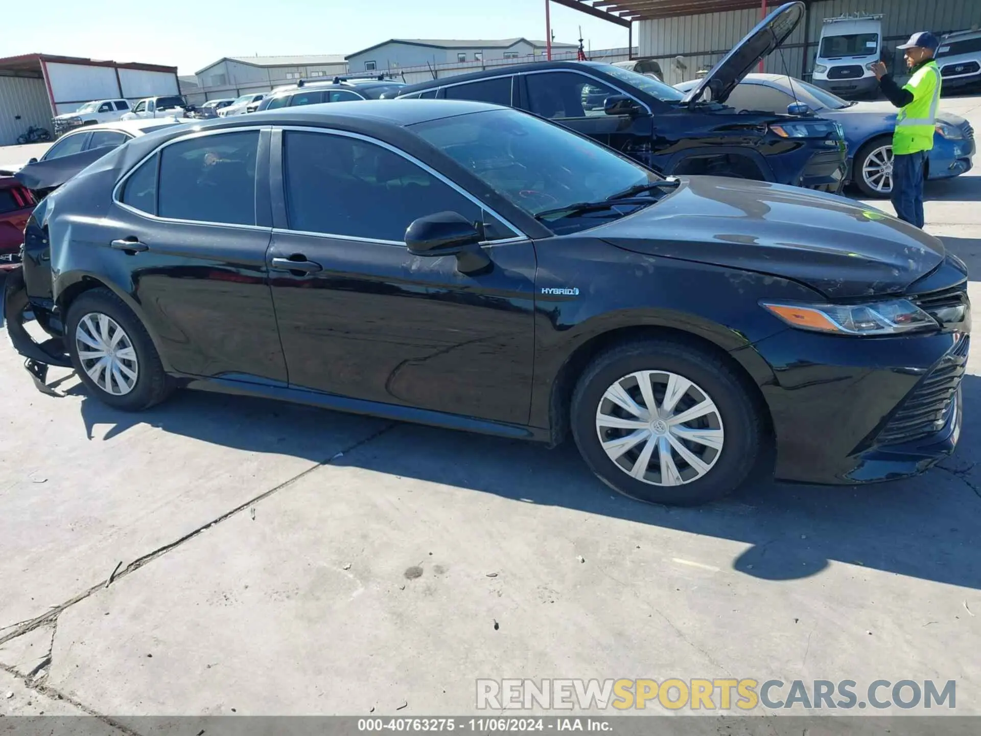 13 Photograph of a damaged car 4T1B31HK7KU007319 TOYOTA CAMRY HYBRID 2019