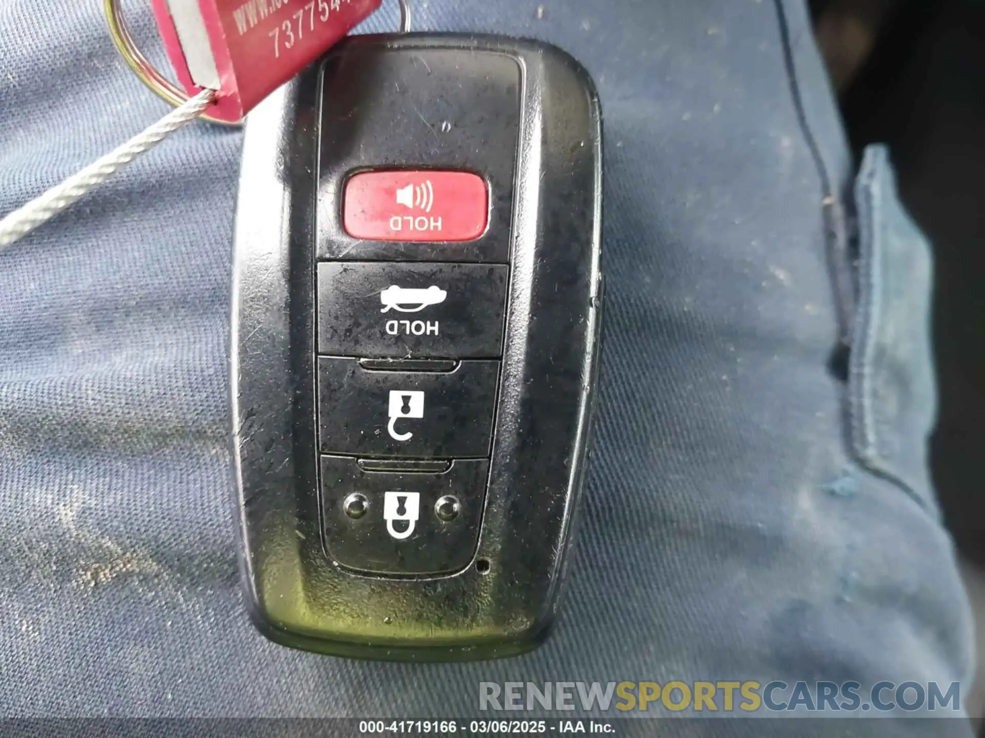 11 Photograph of a damaged car 4T1B31HK7KU515306 TOYOTA CAMRY HYBRID 2019