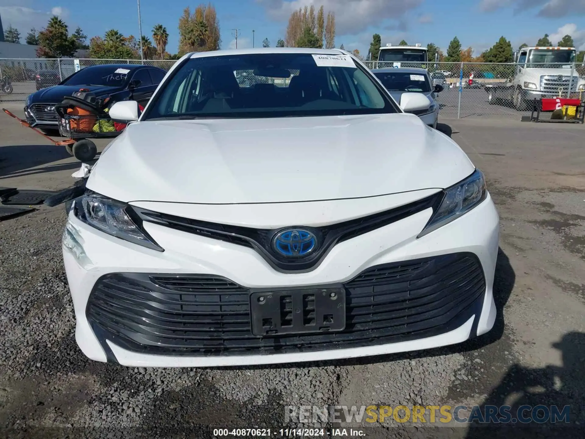 11 Photograph of a damaged car 4T1B31HK7KU516231 TOYOTA CAMRY HYBRID 2019