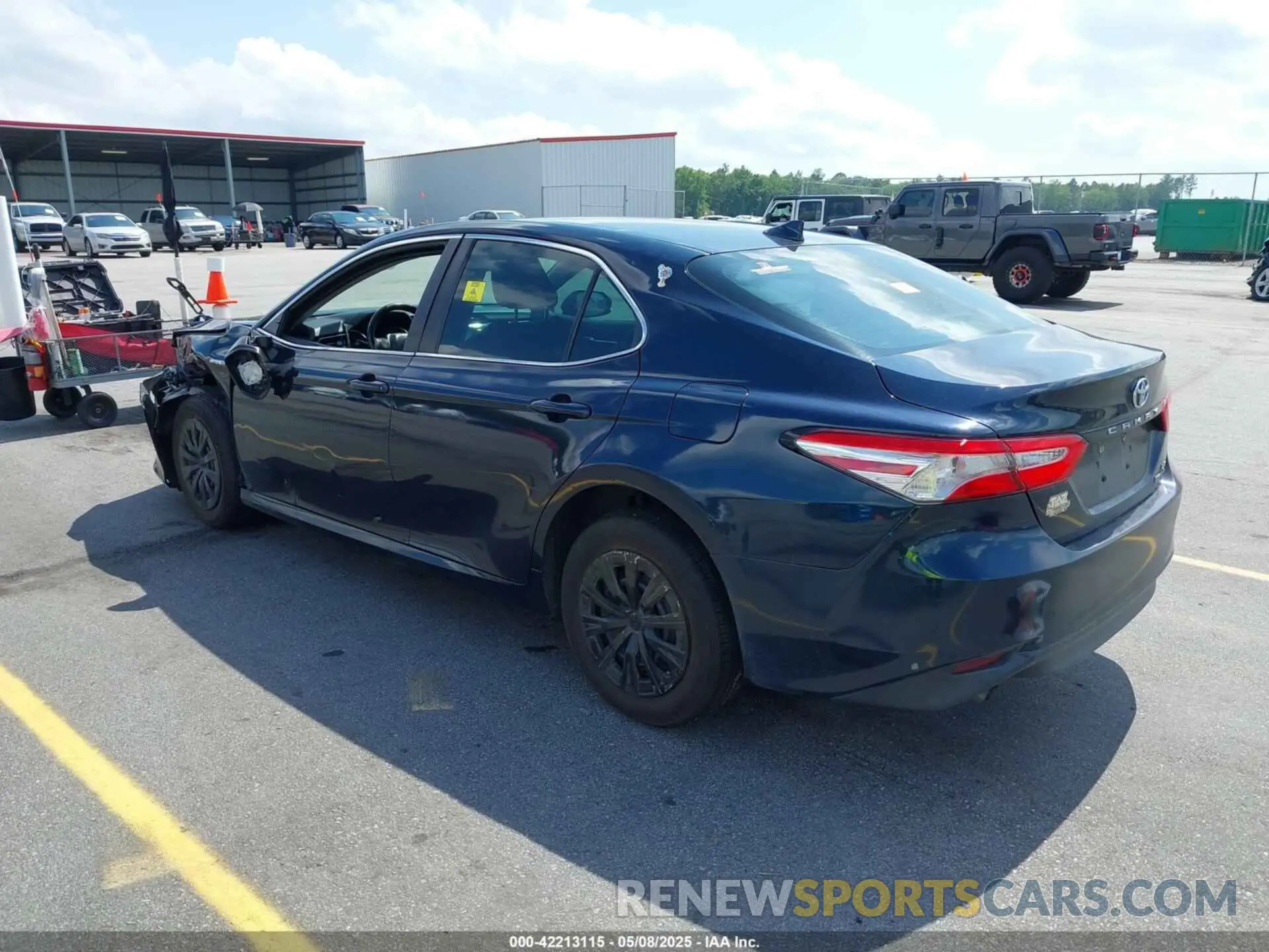 3 Photograph of a damaged car 4T1B31HK9KU512892 TOYOTA CAMRY HYBRID 2019
