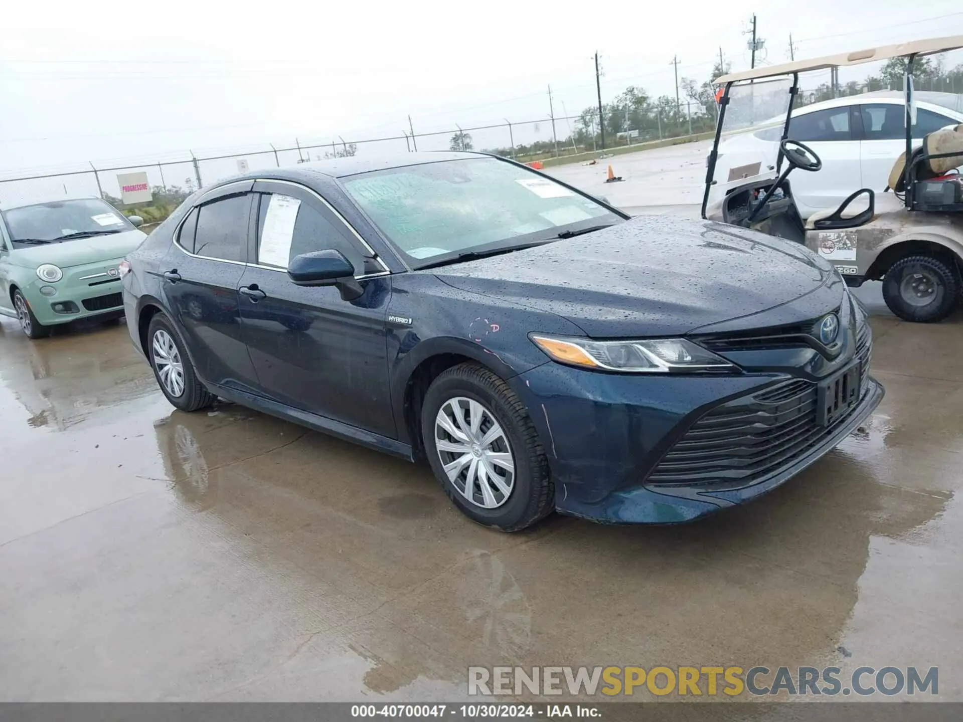 1 Photograph of a damaged car 4T1B31HK9KU517817 TOYOTA CAMRY HYBRID 2019
