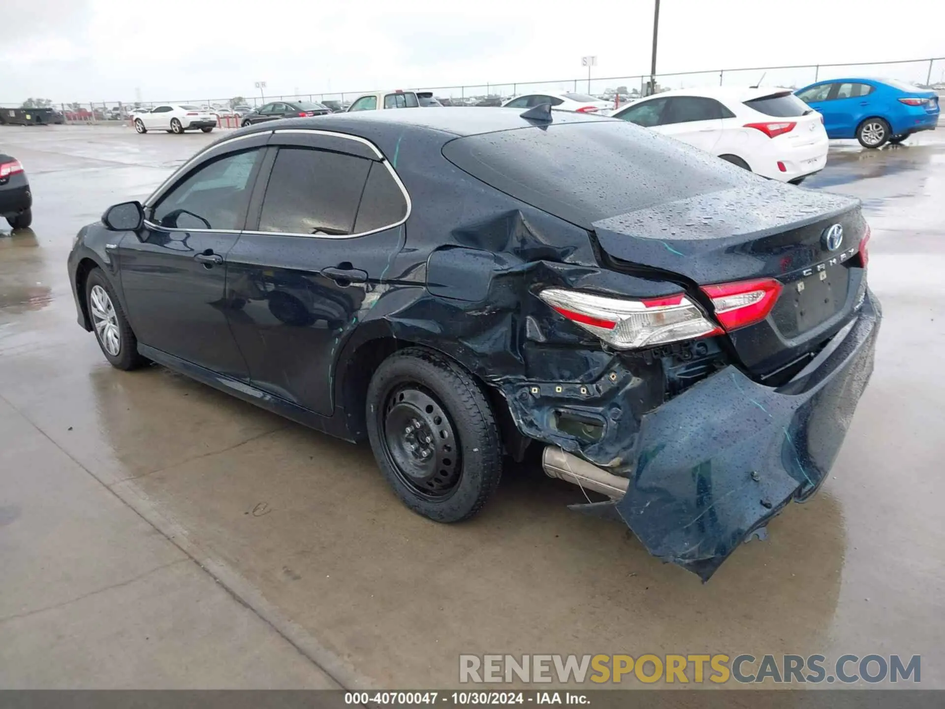 3 Photograph of a damaged car 4T1B31HK9KU517817 TOYOTA CAMRY HYBRID 2019