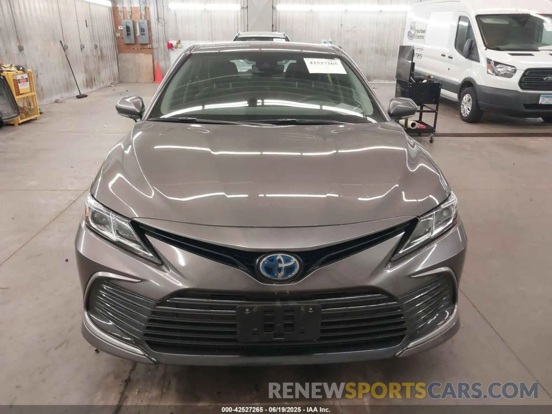 13 Photograph of a damaged car 4T1C31AK5RU626333 TOYOTA CAMRY HYBRID 2024
