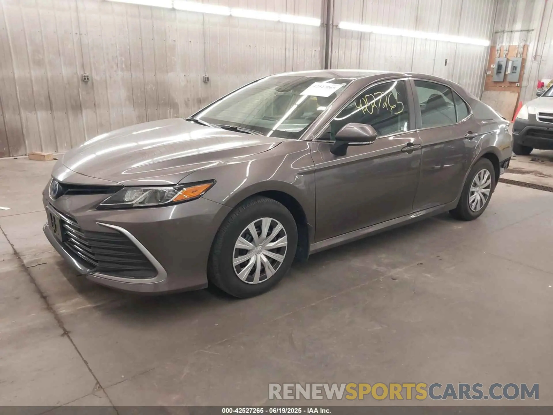2 Photograph of a damaged car 4T1C31AK5RU626333 TOYOTA CAMRY HYBRID 2024