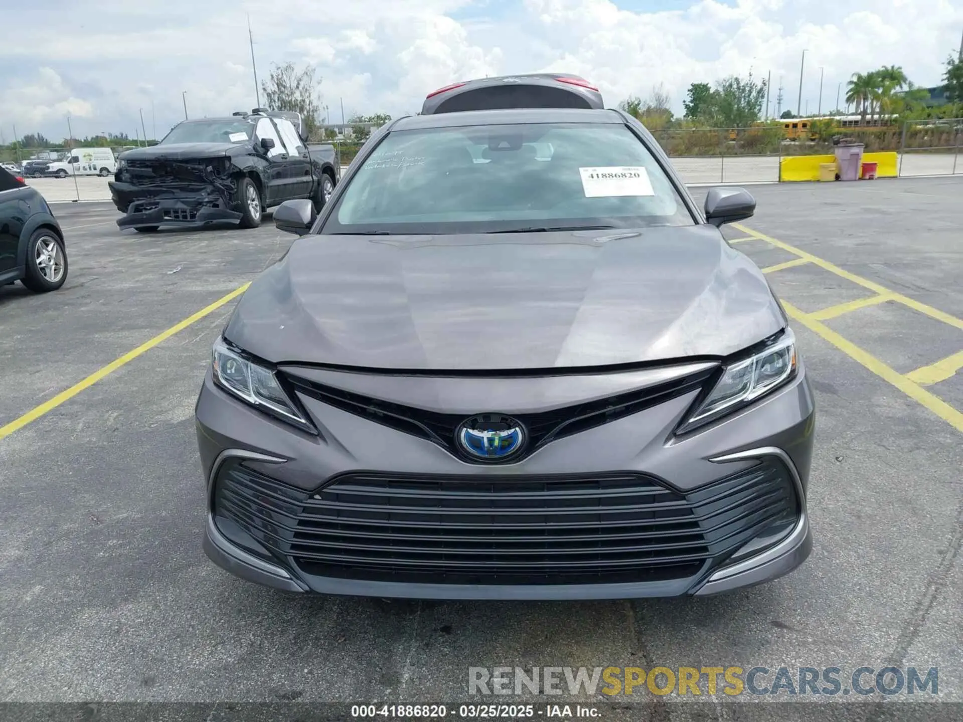 12 Photograph of a damaged car 4T1C31AK9RU070219 TOYOTA CAMRY HYBRID 2024