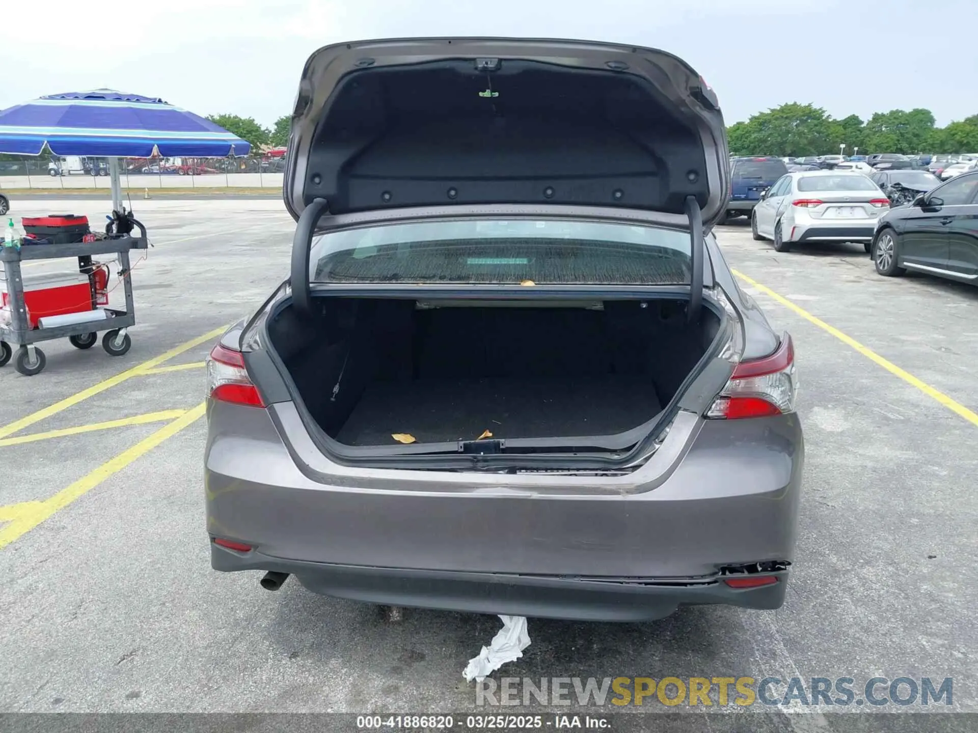 16 Photograph of a damaged car 4T1C31AK9RU070219 TOYOTA CAMRY HYBRID 2024