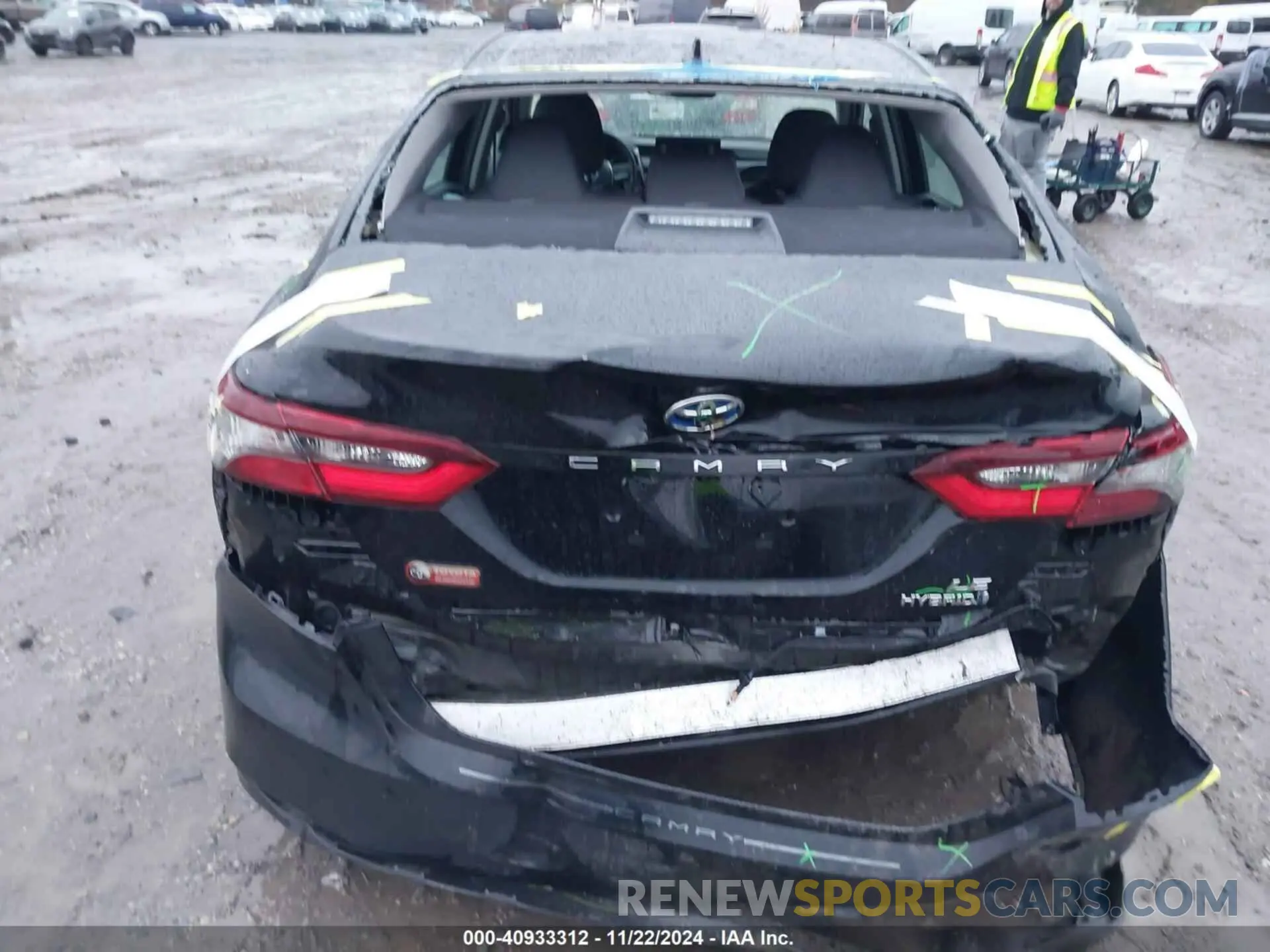 18 Photograph of a damaged car 4T1C31AKXRU072464 TOYOTA CAMRY HYBRID 2024