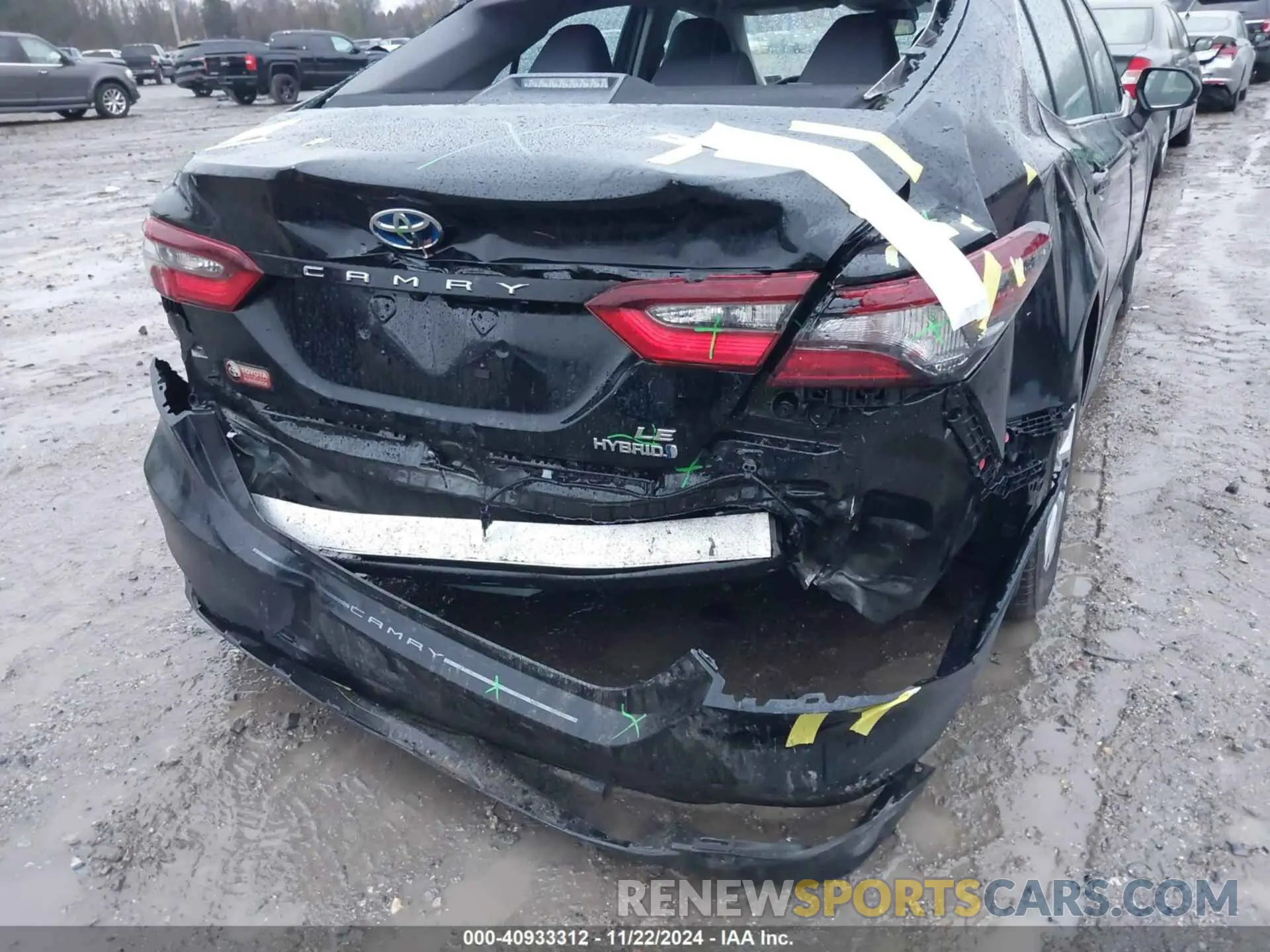 19 Photograph of a damaged car 4T1C31AKXRU072464 TOYOTA CAMRY HYBRID 2024
