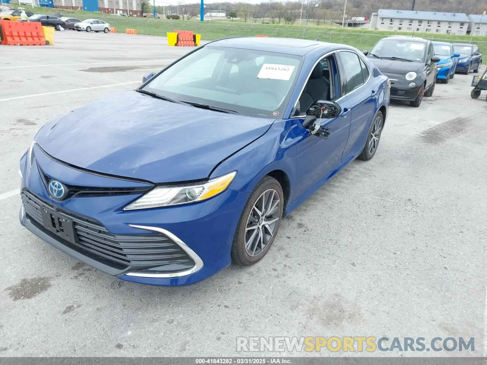 2 Photograph of a damaged car 4T1F31AK0RU063107 TOYOTA CAMRY HYBRID 2024