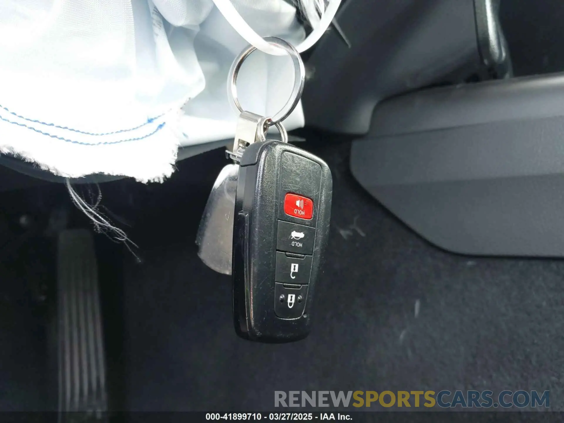 11 Photograph of a damaged car 4T1F31AK0RU621649 TOYOTA CAMRY HYBRID 2024