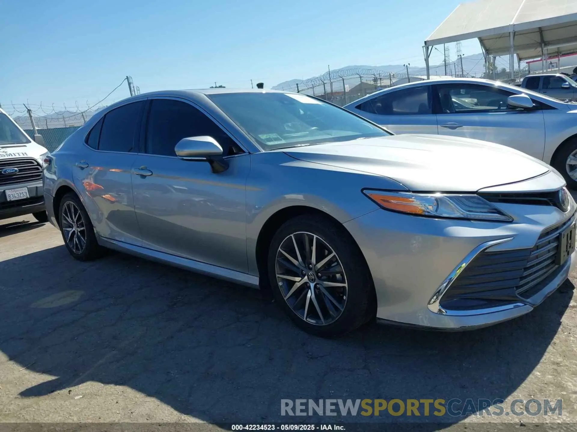 13 Photograph of a damaged car 4T1F31AK3RU076272 TOYOTA CAMRY HYBRID 2024