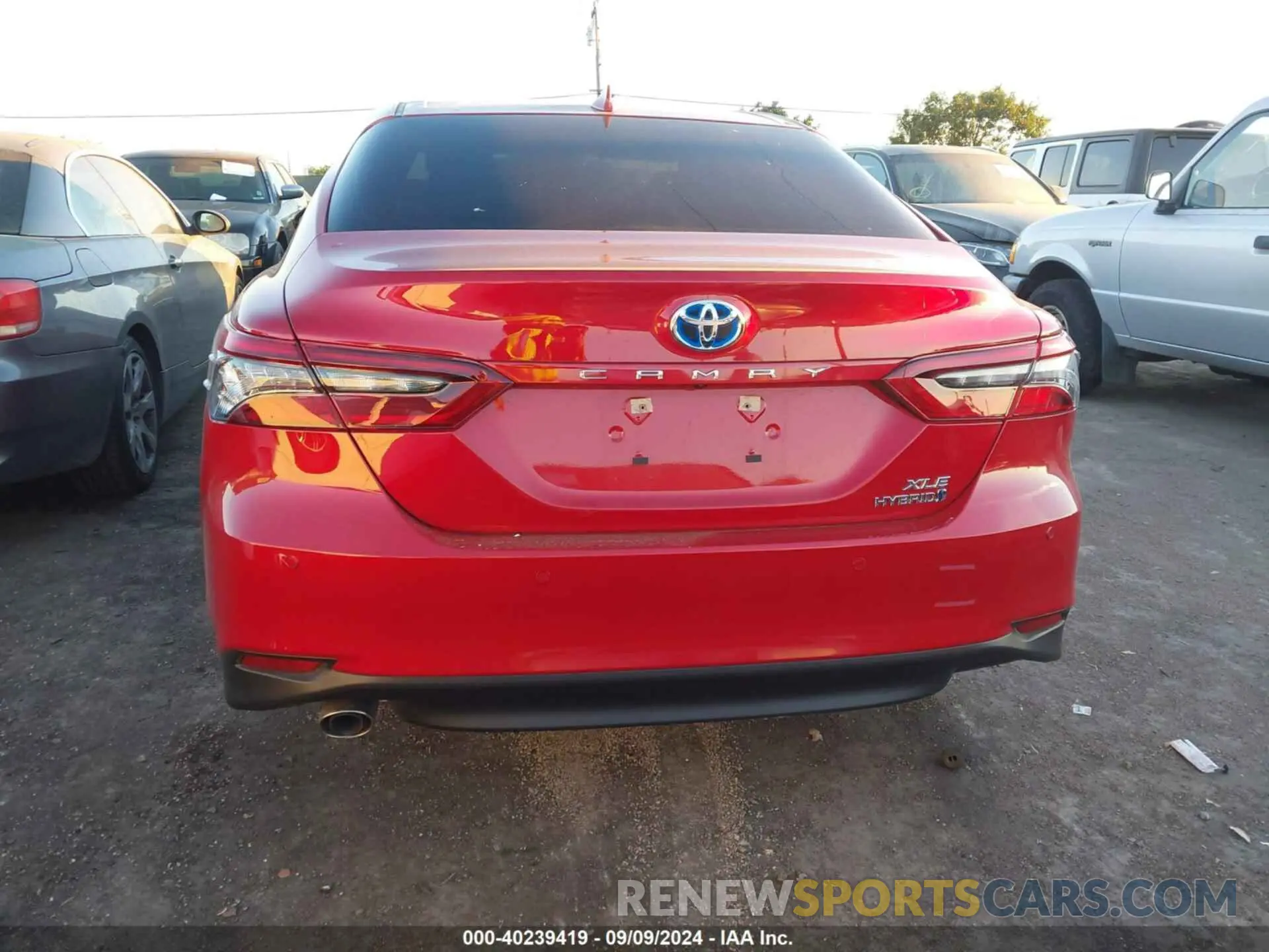 16 Photograph of a damaged car 4T1F31AK6RU068716 TOYOTA CAMRY HYBRID 2024