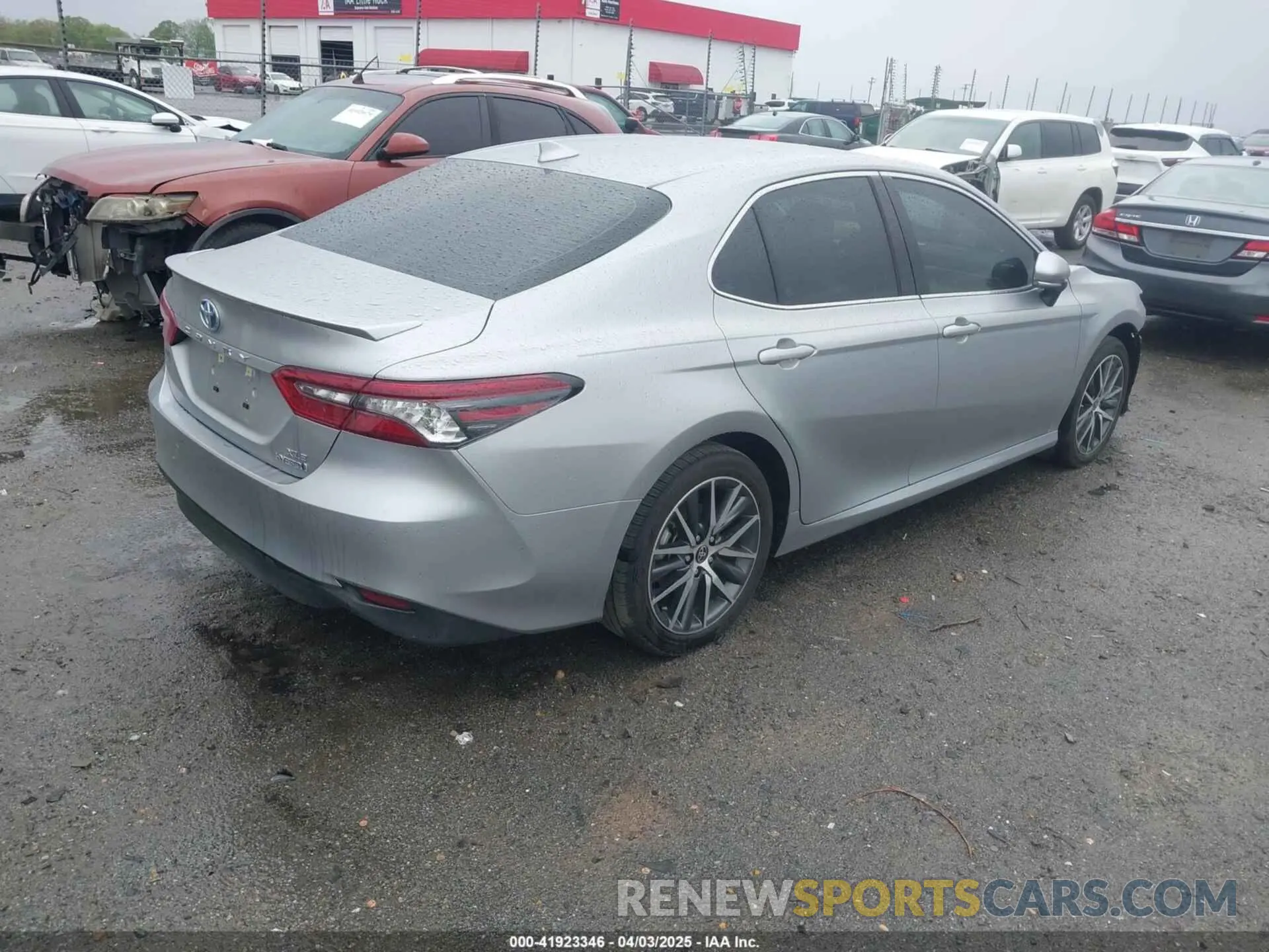 4 Photograph of a damaged car 4T1F31AK6RU075116 TOYOTA CAMRY HYBRID 2024