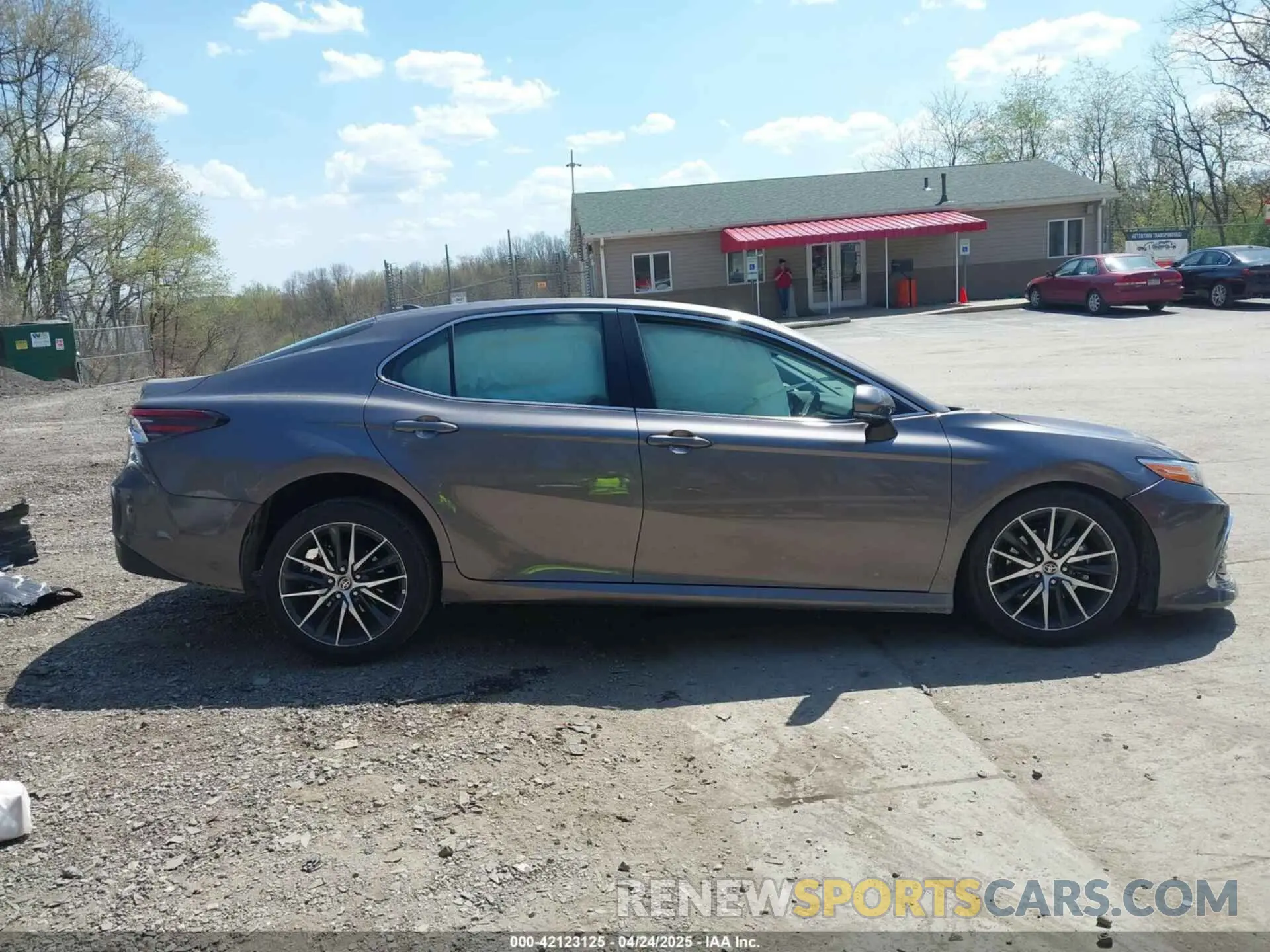 14 Photograph of a damaged car 4T1F31AK9RU071027 TOYOTA CAMRY HYBRID 2024