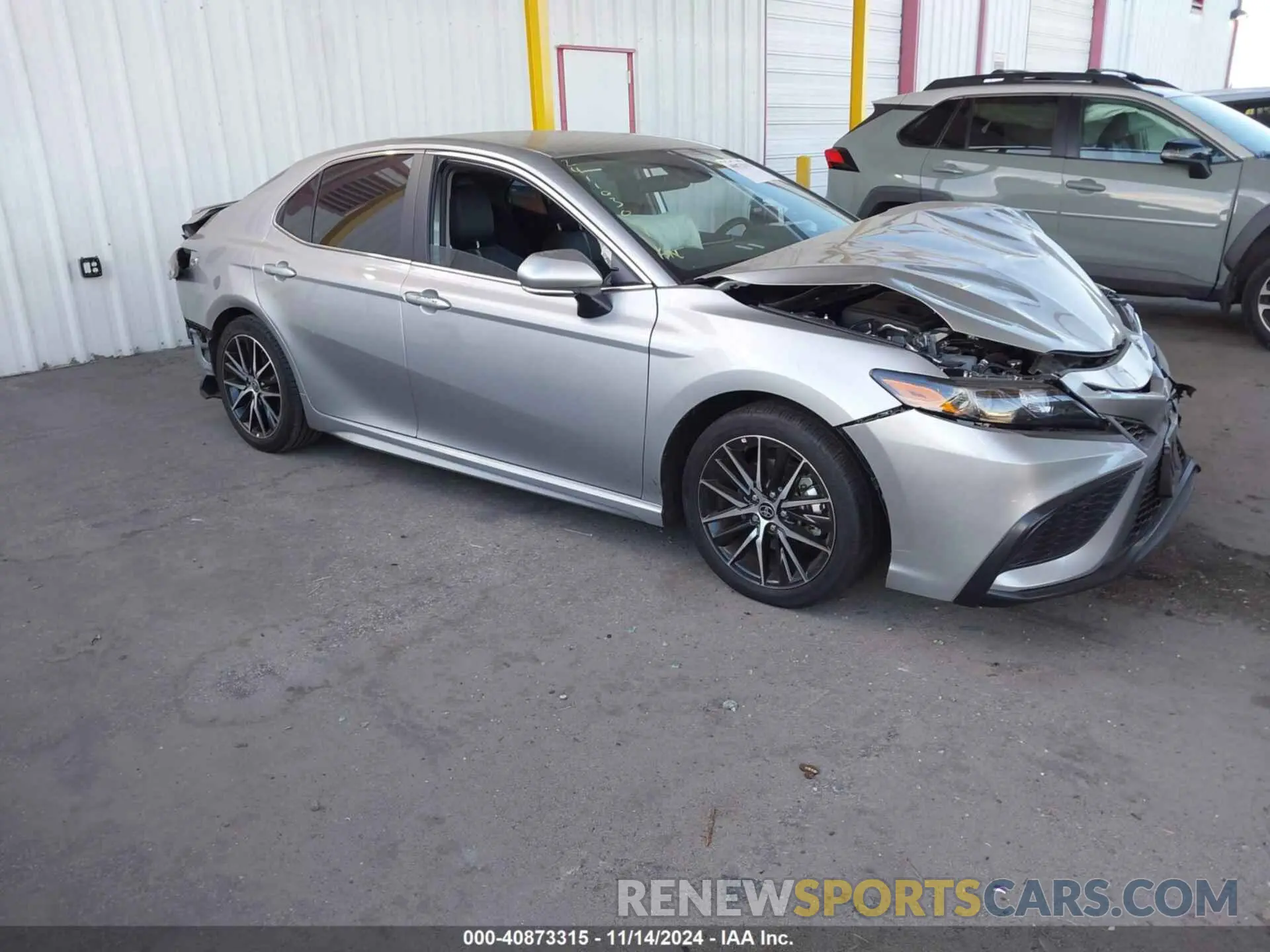 1 Photograph of a damaged car 4T1G31AK3RU074574 TOYOTA CAMRY HYBRID 2024