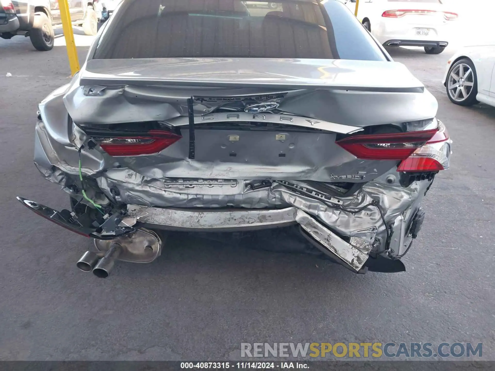 15 Photograph of a damaged car 4T1G31AK3RU074574 TOYOTA CAMRY HYBRID 2024