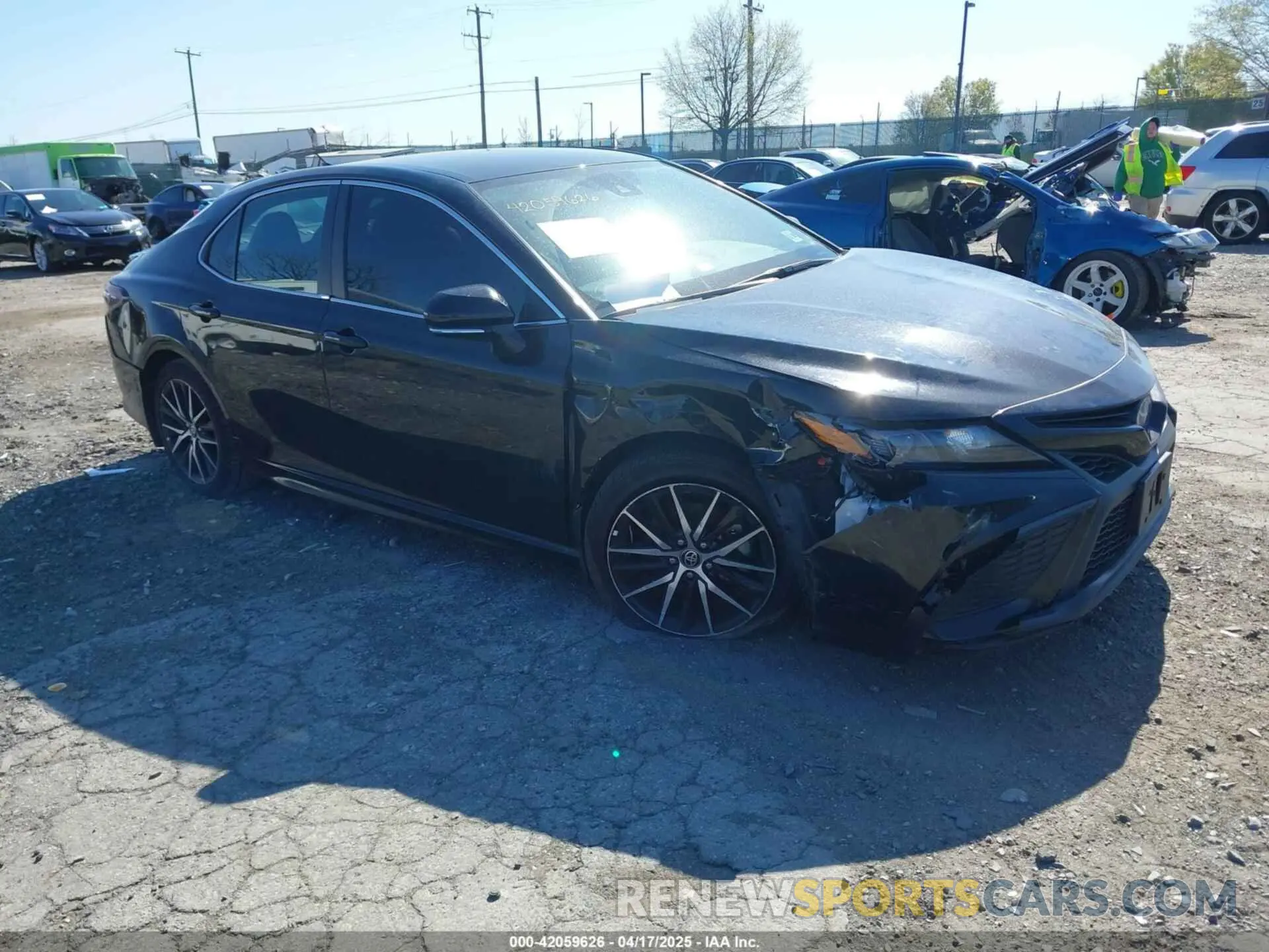 1 Photograph of a damaged car 4T1G31AK8RU066633 TOYOTA CAMRY HYBRID 2024