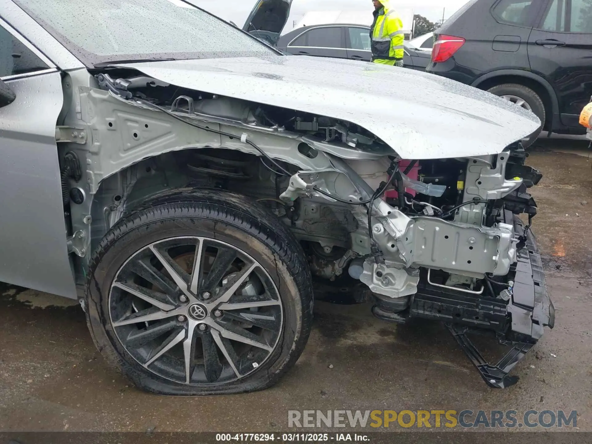 6 Photograph of a damaged car 4T1G31AK9RU064552 TOYOTA CAMRY HYBRID 2024