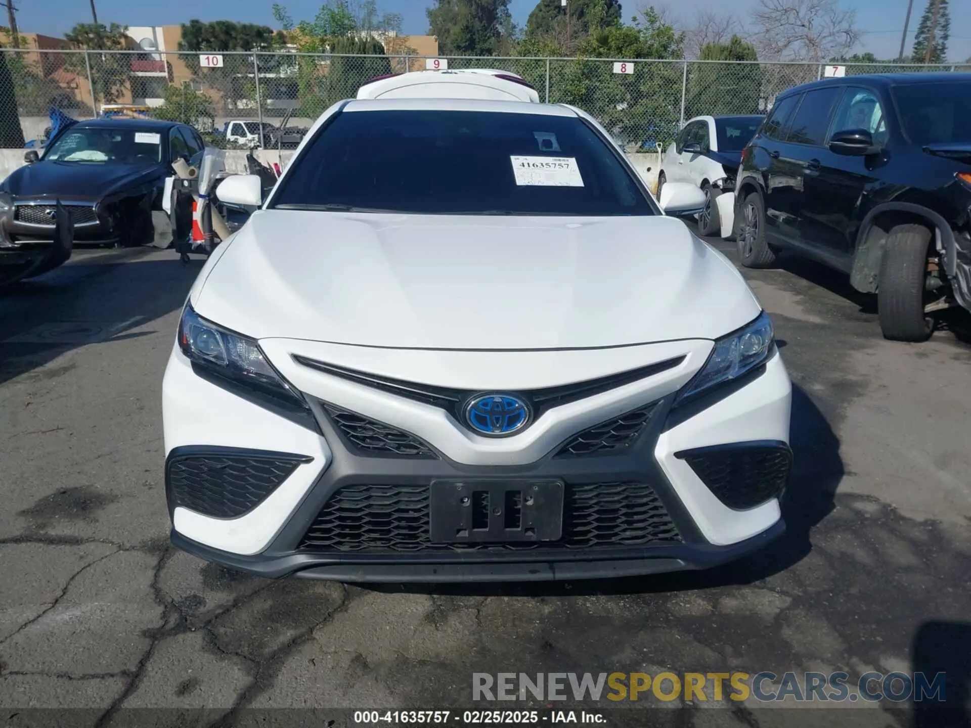 13 Photograph of a damaged car 4T1G31AK9RU075809 TOYOTA CAMRY HYBRID 2024