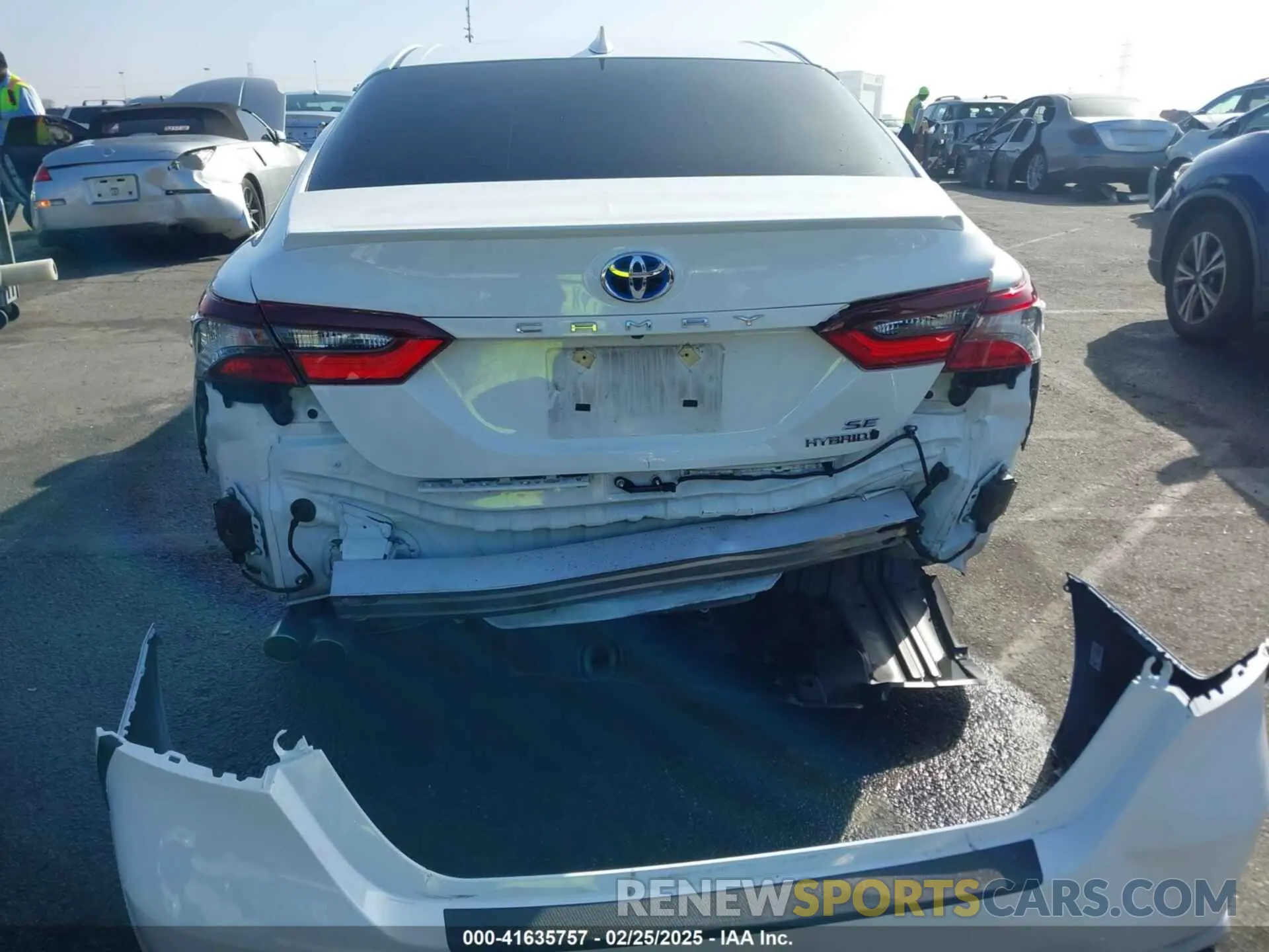 6 Photograph of a damaged car 4T1G31AK9RU075809 TOYOTA CAMRY HYBRID 2024