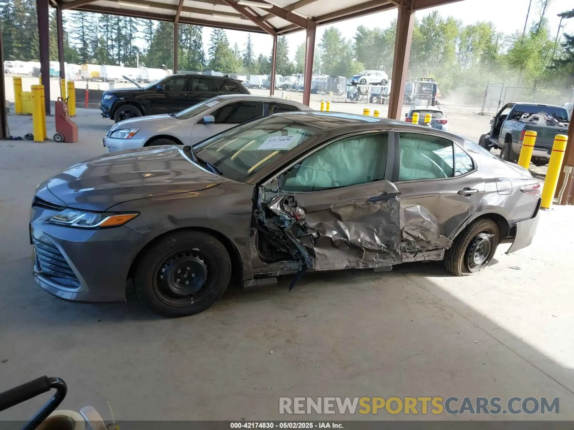 13 Photograph of a damaged car 4T1H31AK2RU077602 TOYOTA CAMRY HYBRID 2024