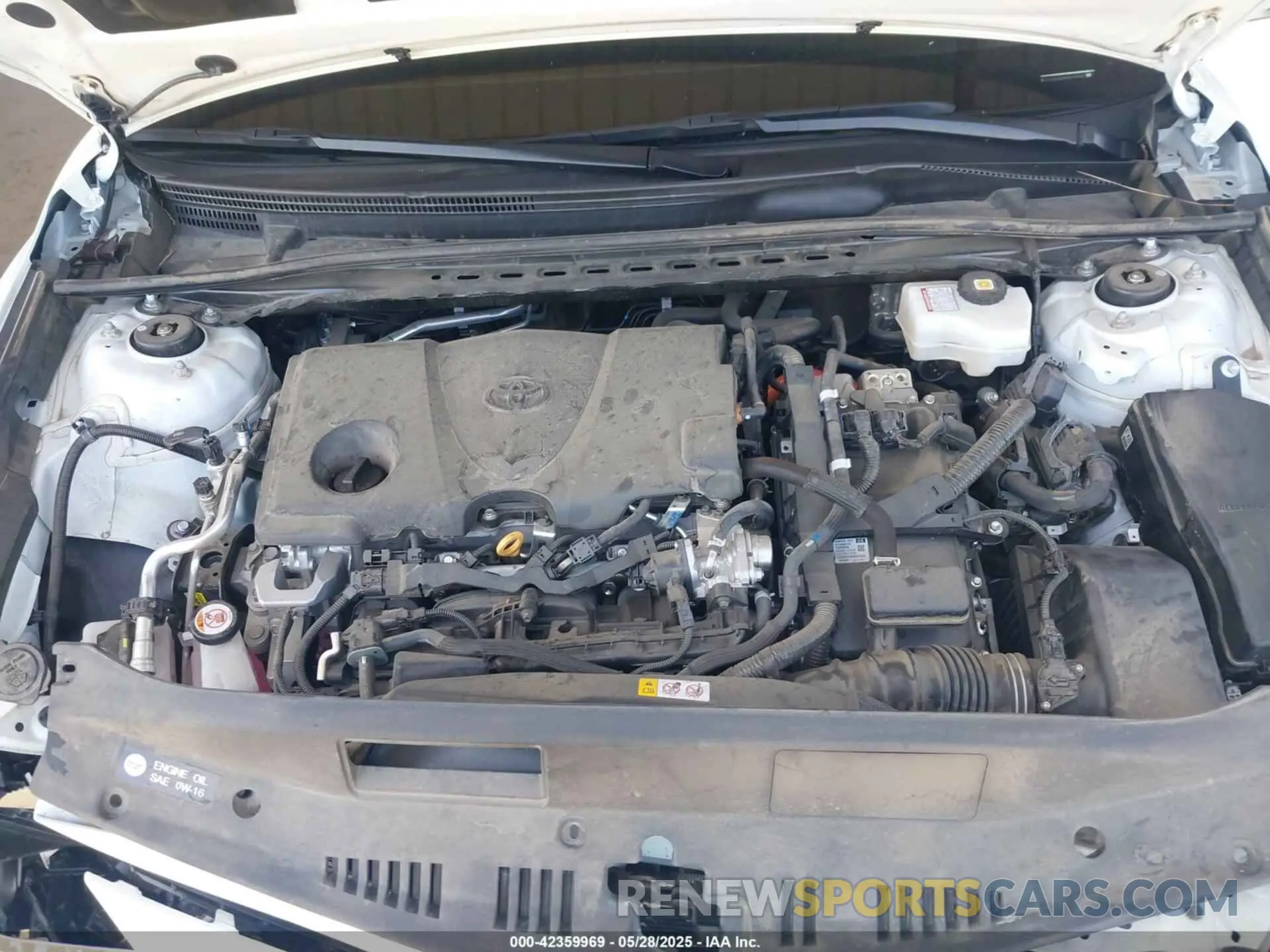 10 Photograph of a damaged car 4T1H31AK8RU078298 TOYOTA CAMRY HYBRID 2024