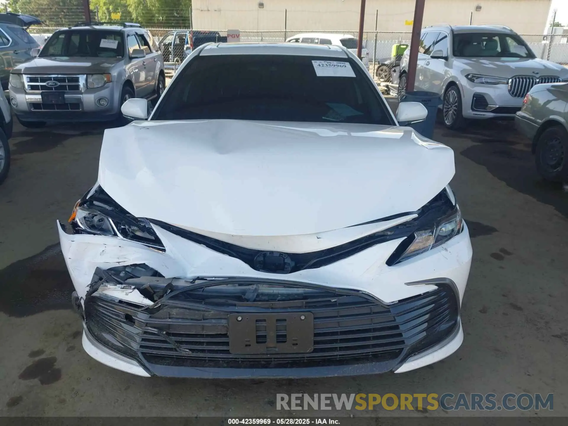 12 Photograph of a damaged car 4T1H31AK8RU078298 TOYOTA CAMRY HYBRID 2024