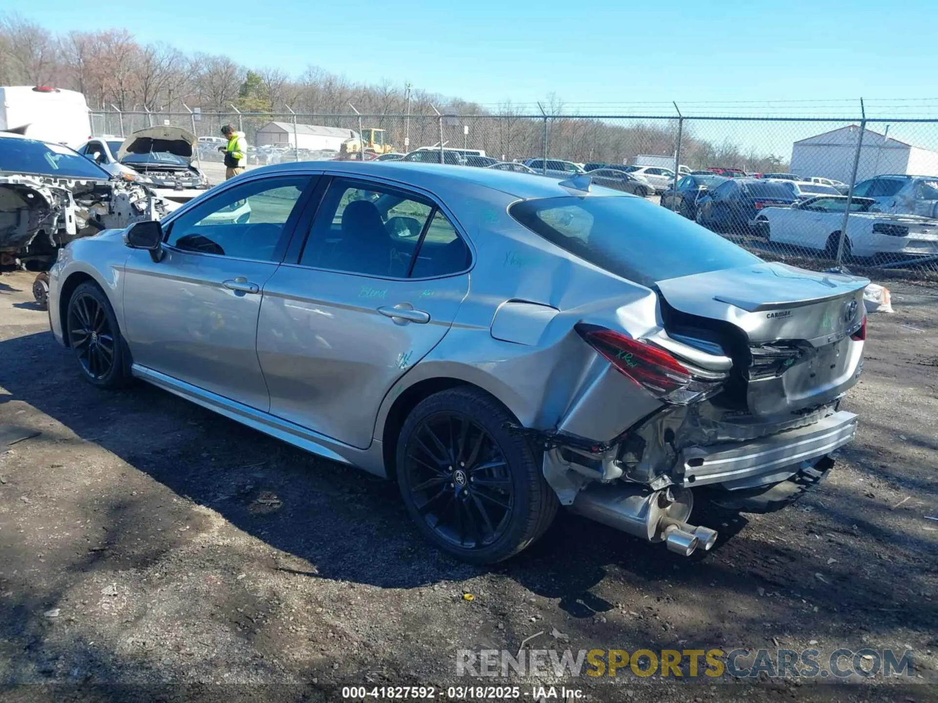 3 Photograph of a damaged car 4T1K31AK2RU074804 TOYOTA CAMRY HYBRID 2024