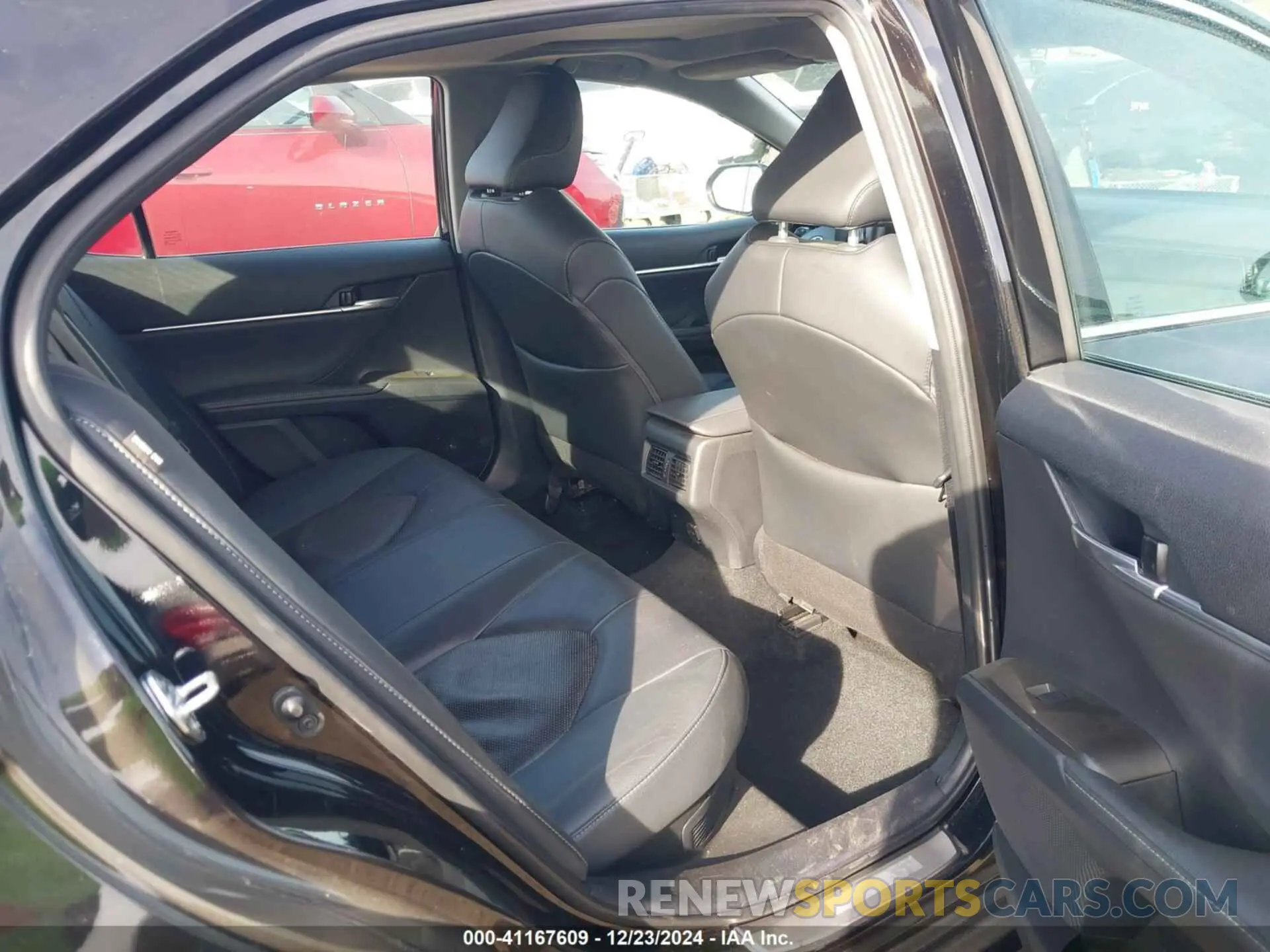 8 Photograph of a damaged car 4T1K31AK4RU067479 TOYOTA CAMRY HYBRID 2024