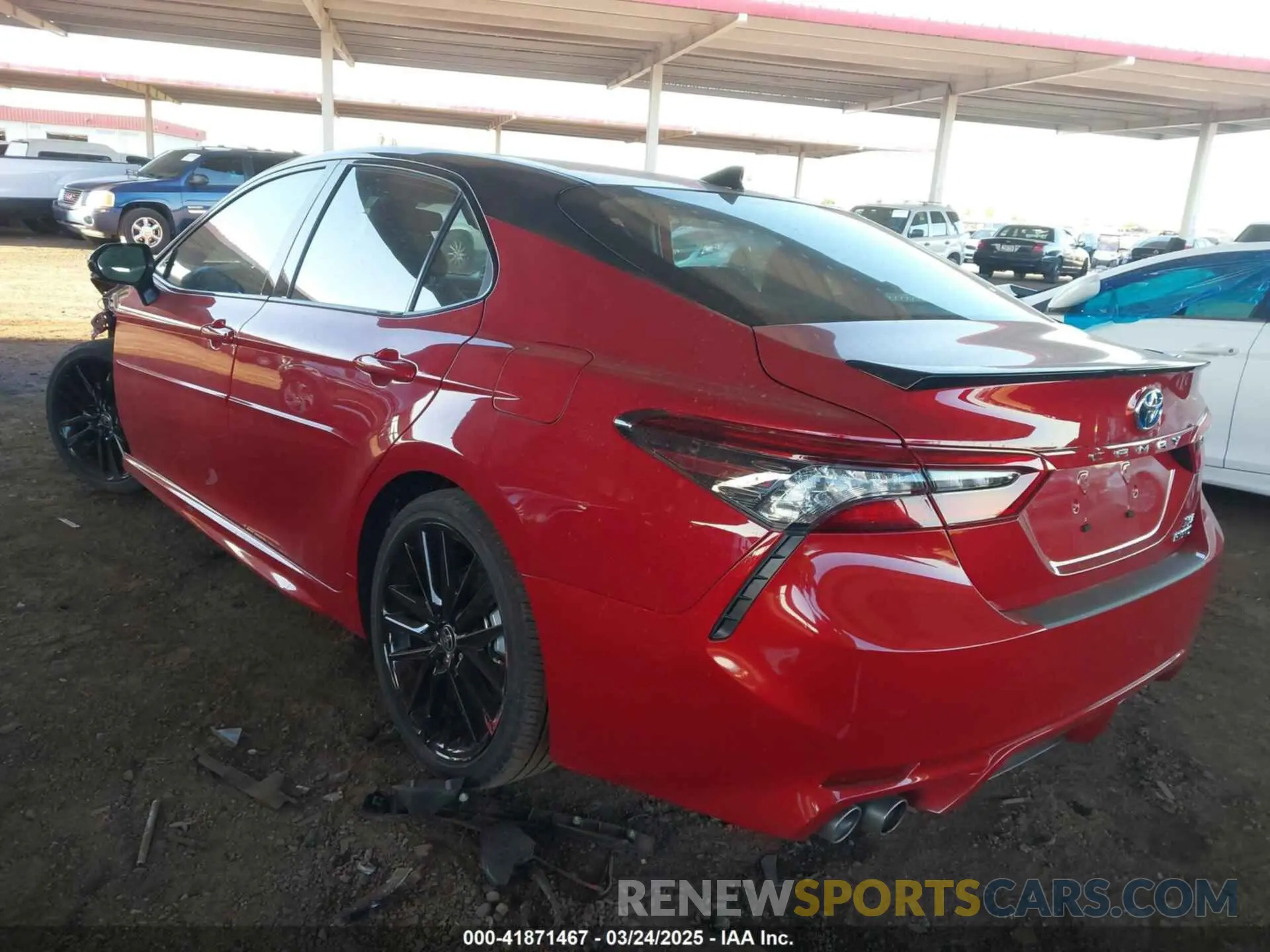 3 Photograph of a damaged car 4T1K31AK8RU061264 TOYOTA CAMRY HYBRID 2024