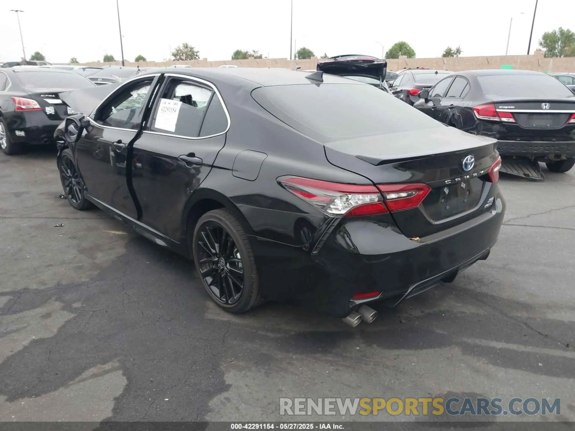 13 Photograph of a damaged car 4T1K31AK8RU622496 TOYOTA CAMRY HYBRID 2024
