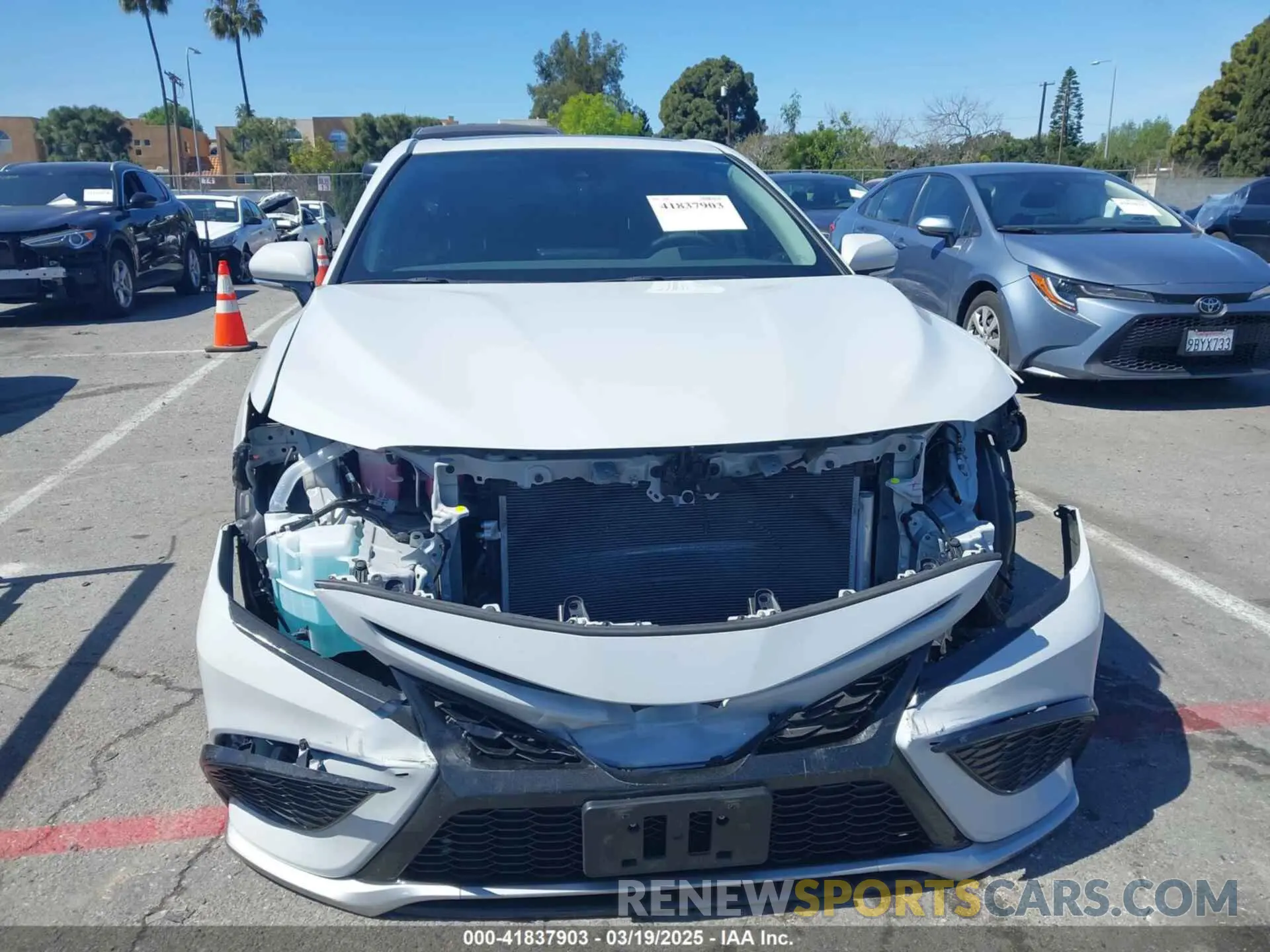 13 Photograph of a damaged car 4T1K31AK9RU075772 TOYOTA CAMRY HYBRID 2024