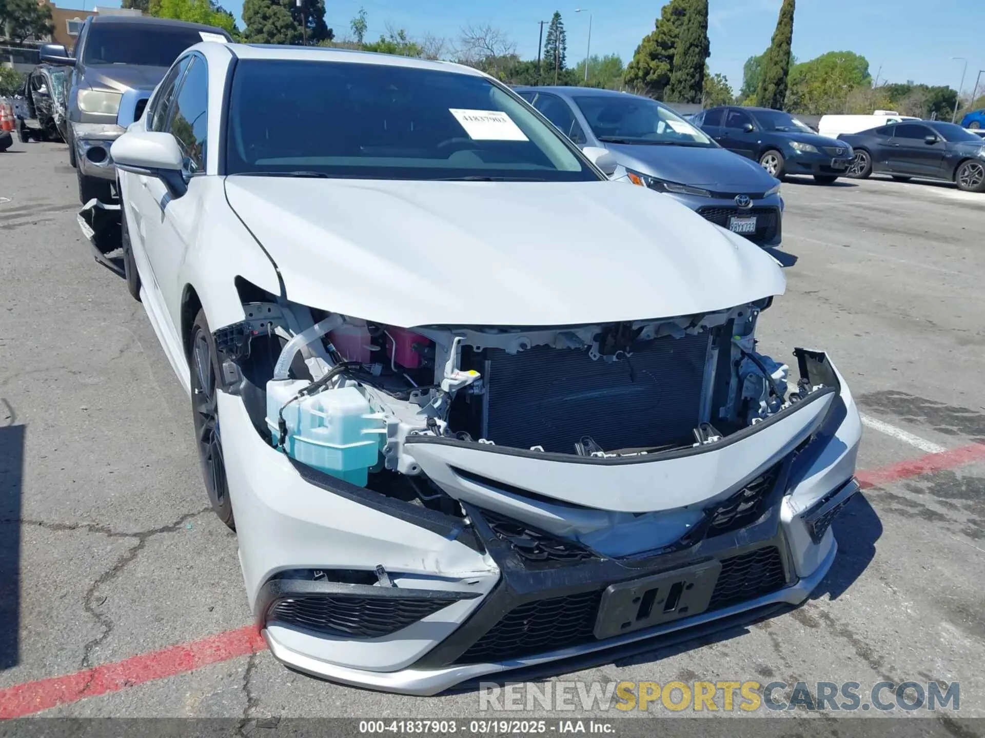 6 Photograph of a damaged car 4T1K31AK9RU075772 TOYOTA CAMRY HYBRID 2024