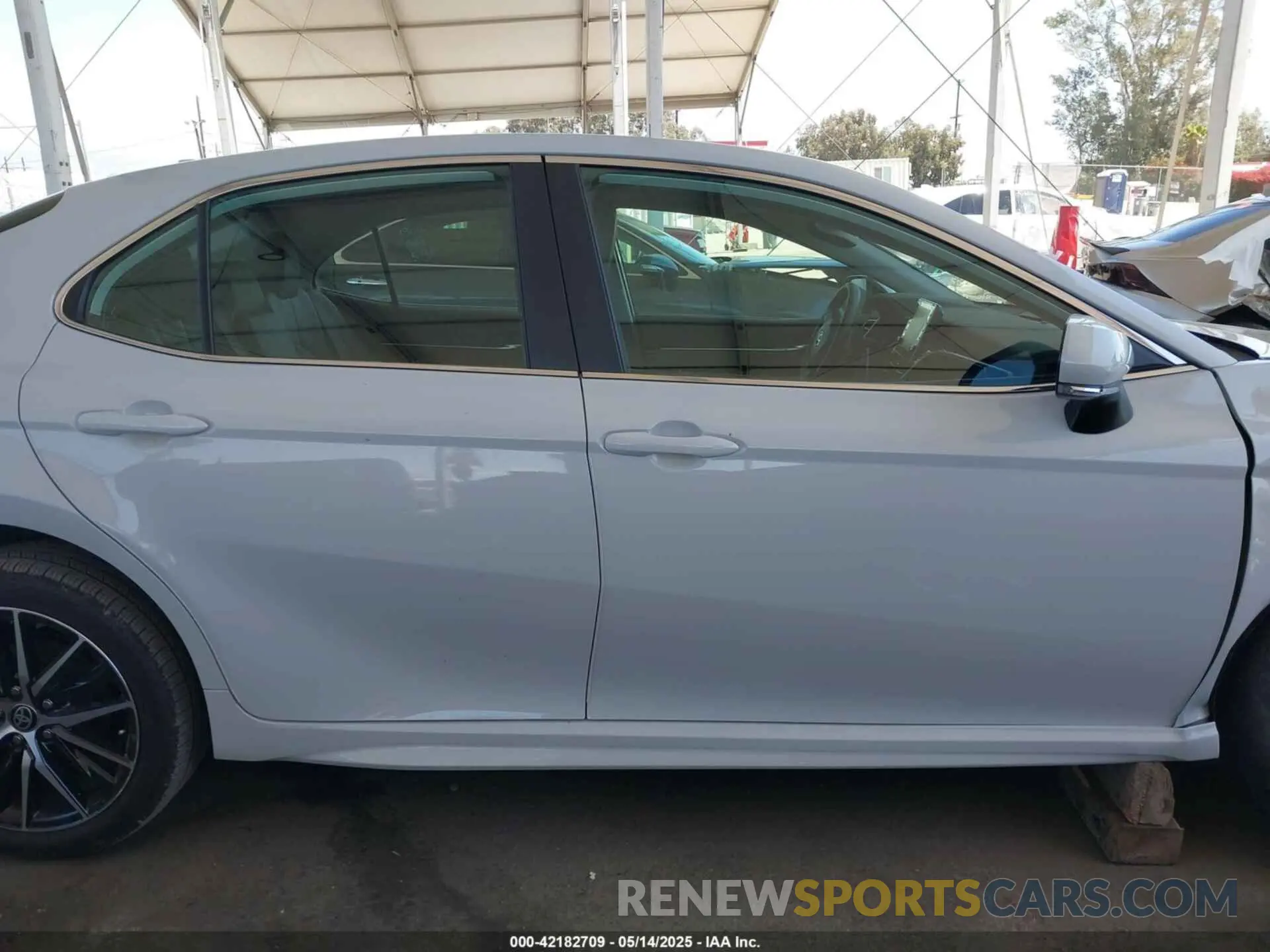 13 Photograph of a damaged car 4T1S31AK0RU077023 TOYOTA CAMRY HYBRID 2024