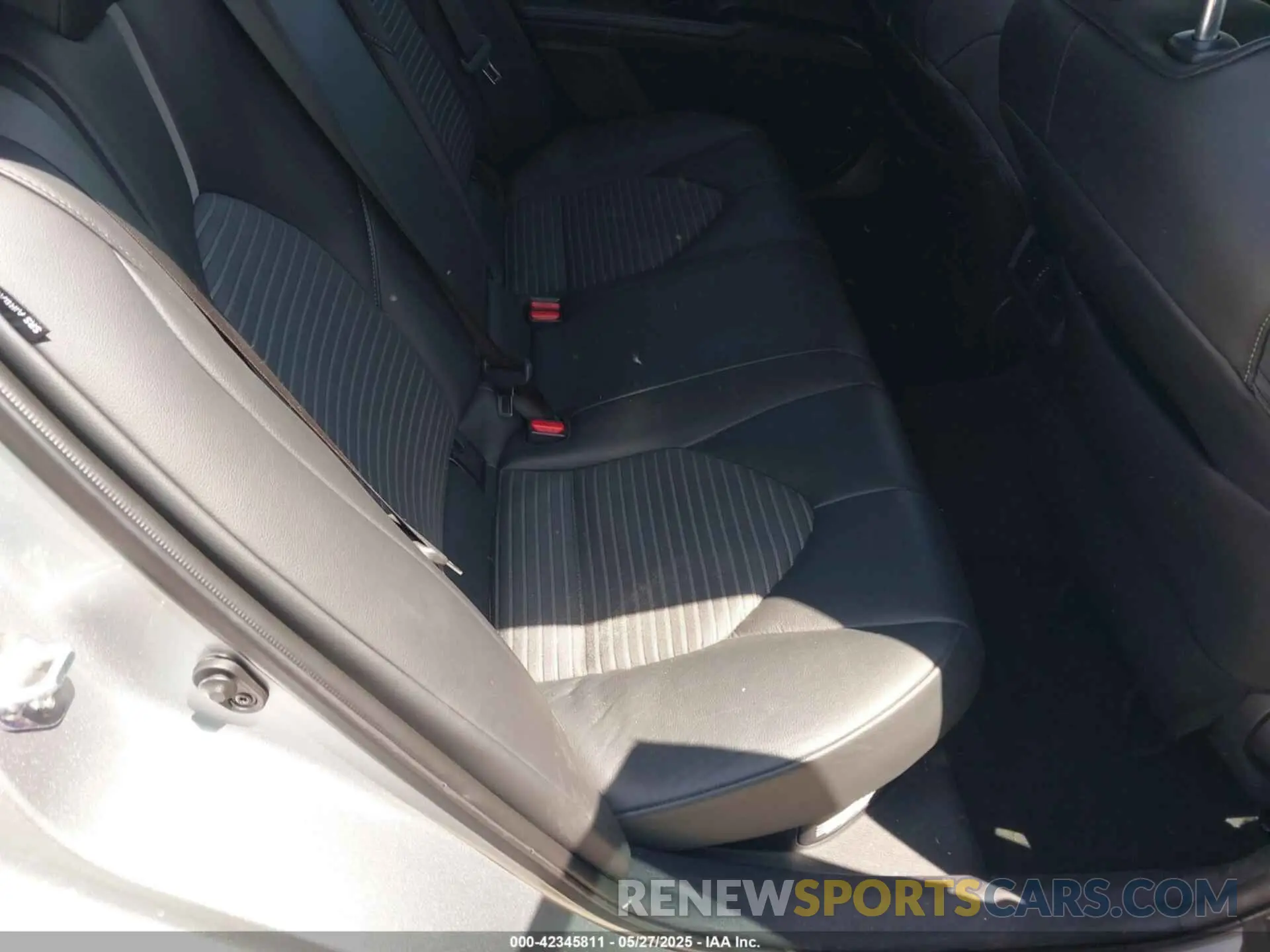 8 Photograph of a damaged car 4T1S31AK0RU629314 TOYOTA CAMRY HYBRID 2024