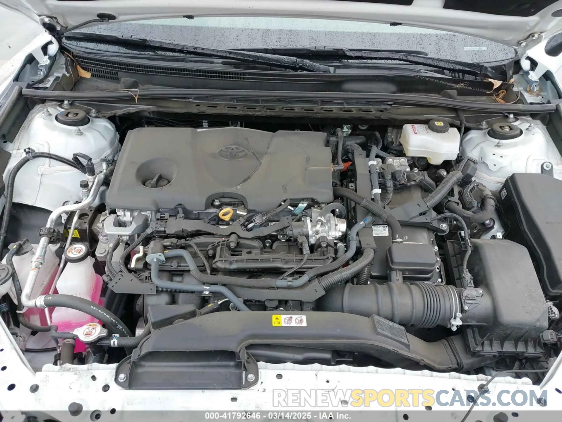 10 Photograph of a damaged car 4T1S31AK0RU631502 TOYOTA CAMRY HYBRID 2024