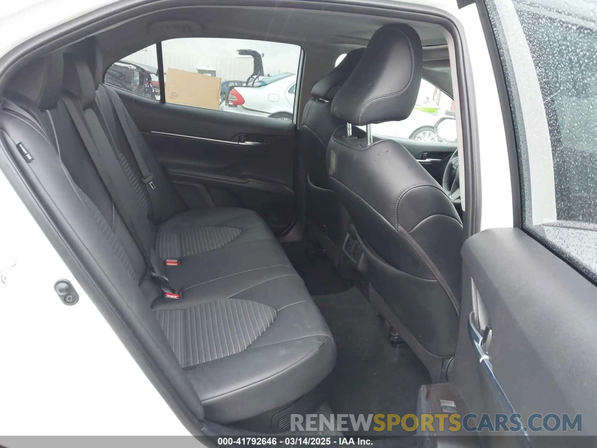 8 Photograph of a damaged car 4T1S31AK0RU631502 TOYOTA CAMRY HYBRID 2024