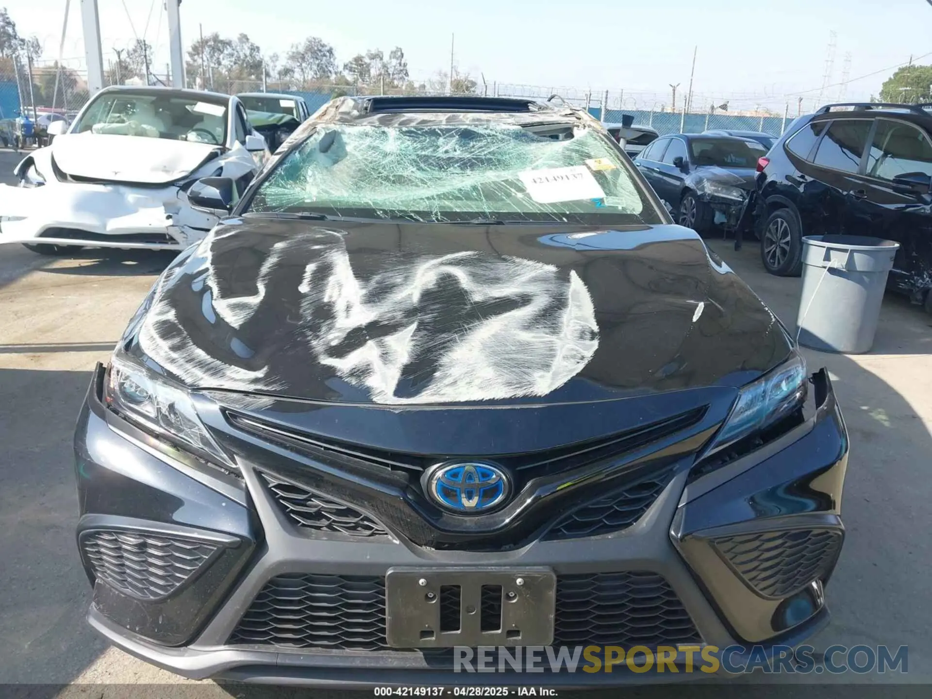 11 Photograph of a damaged car 4T1S31AK1RU076947 TOYOTA CAMRY HYBRID 2024