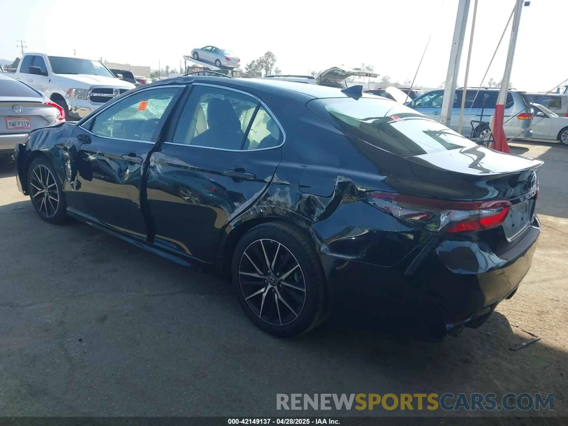 3 Photograph of a damaged car 4T1S31AK1RU076947 TOYOTA CAMRY HYBRID 2024