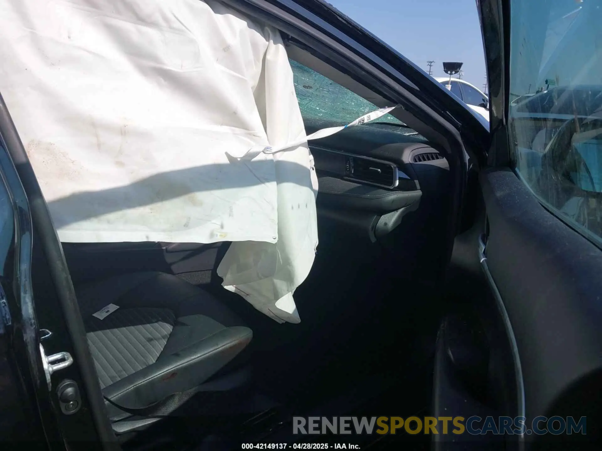5 Photograph of a damaged car 4T1S31AK1RU076947 TOYOTA CAMRY HYBRID 2024