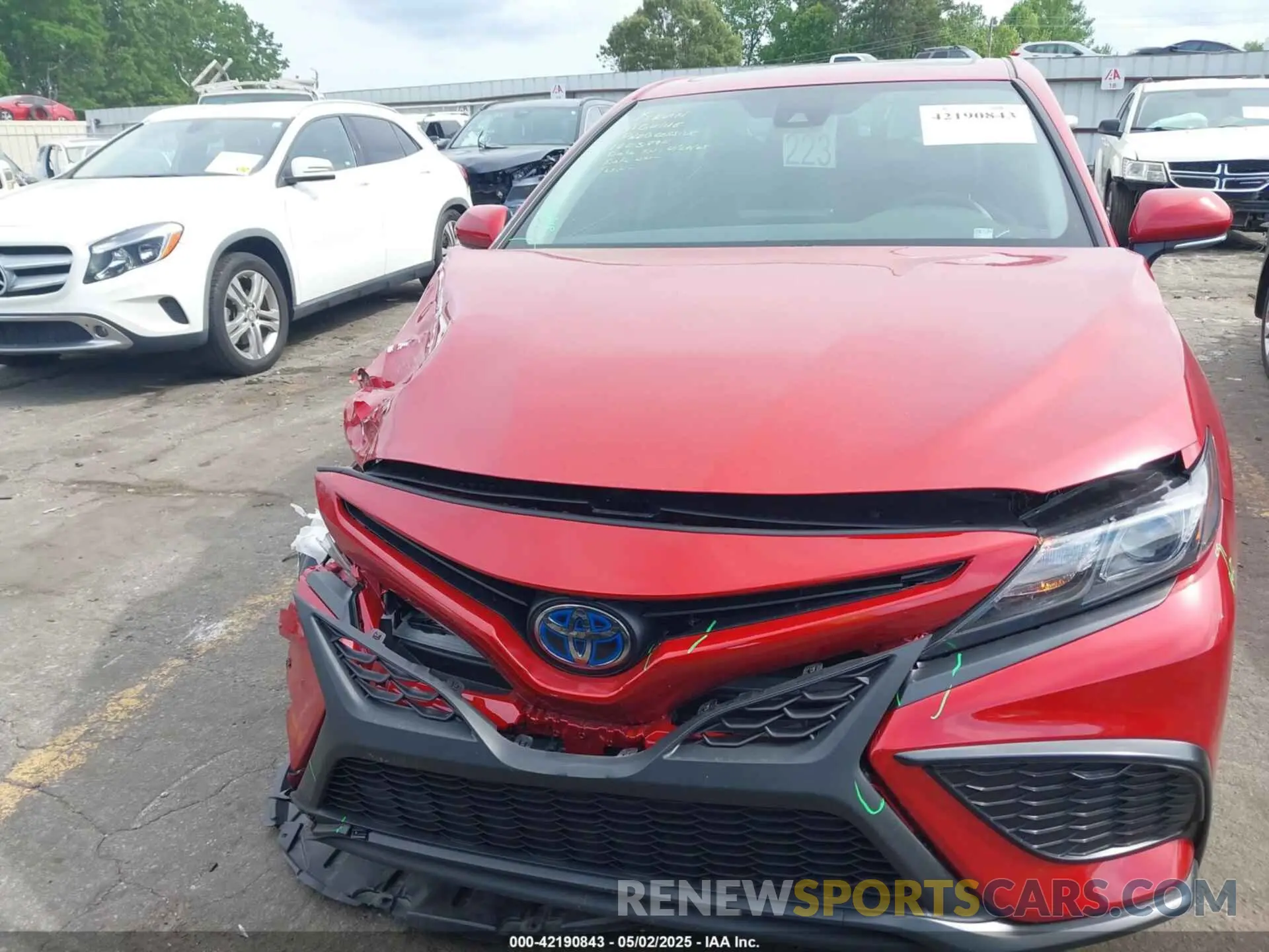 12 Photograph of a damaged car 4T1S31AK4RU066042 TOYOTA CAMRY HYBRID 2024