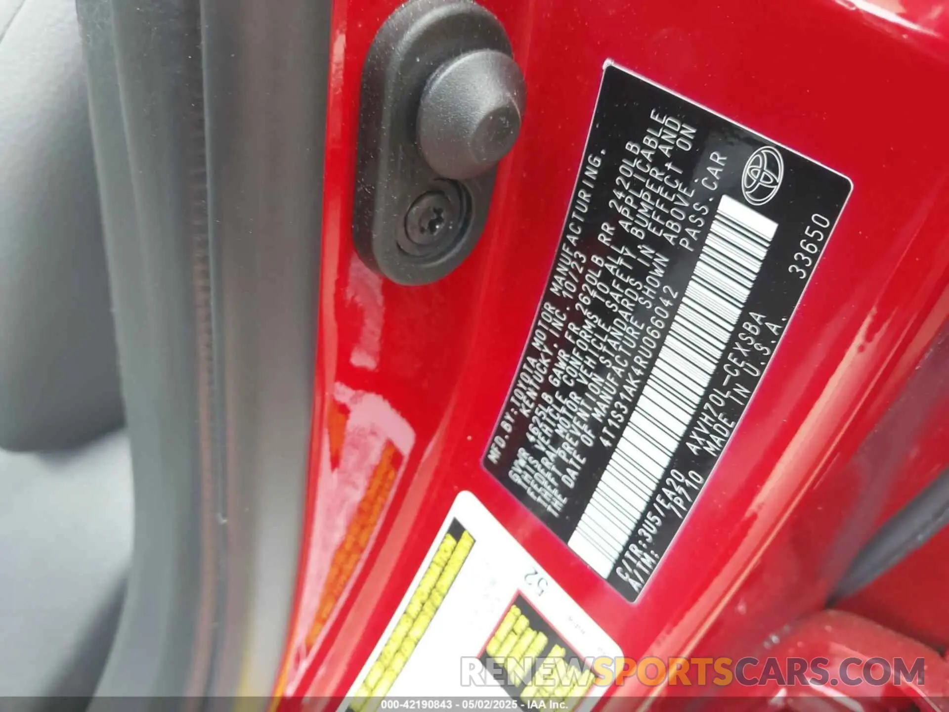 9 Photograph of a damaged car 4T1S31AK4RU066042 TOYOTA CAMRY HYBRID 2024