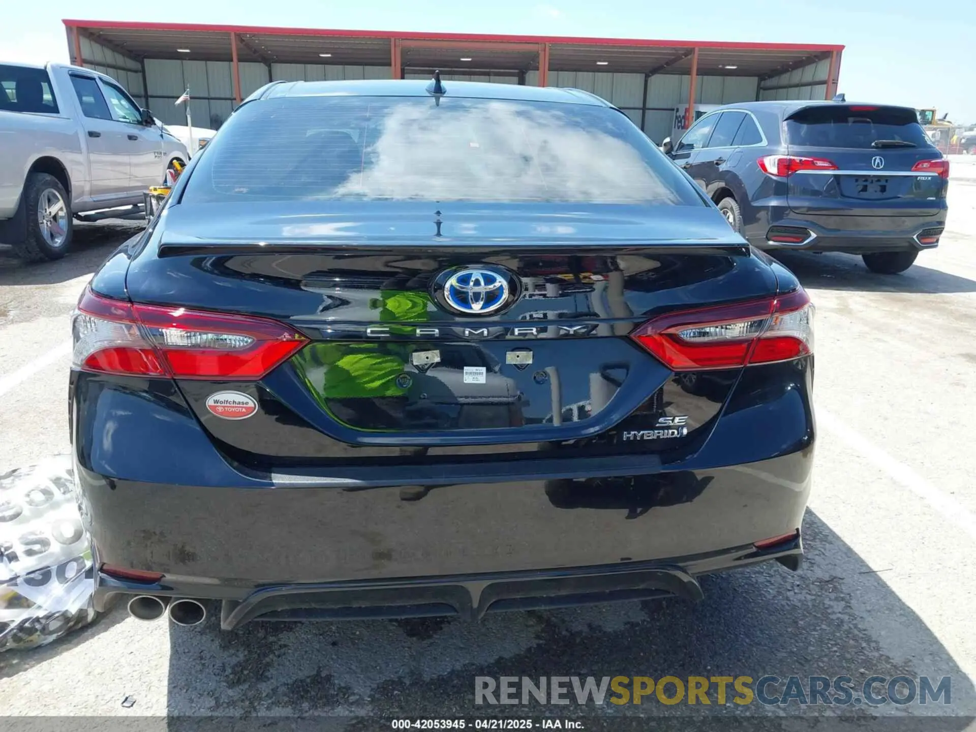 16 Photograph of a damaged car 4T1S31AK9RU621115 TOYOTA CAMRY HYBRID 2024