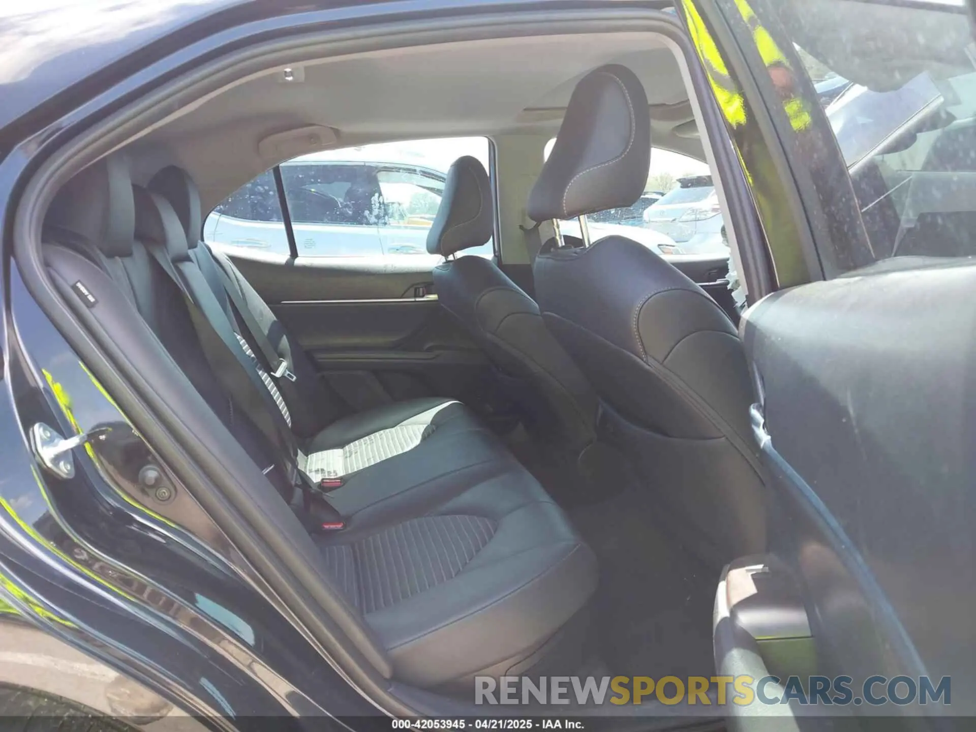 8 Photograph of a damaged car 4T1S31AK9RU621115 TOYOTA CAMRY HYBRID 2024