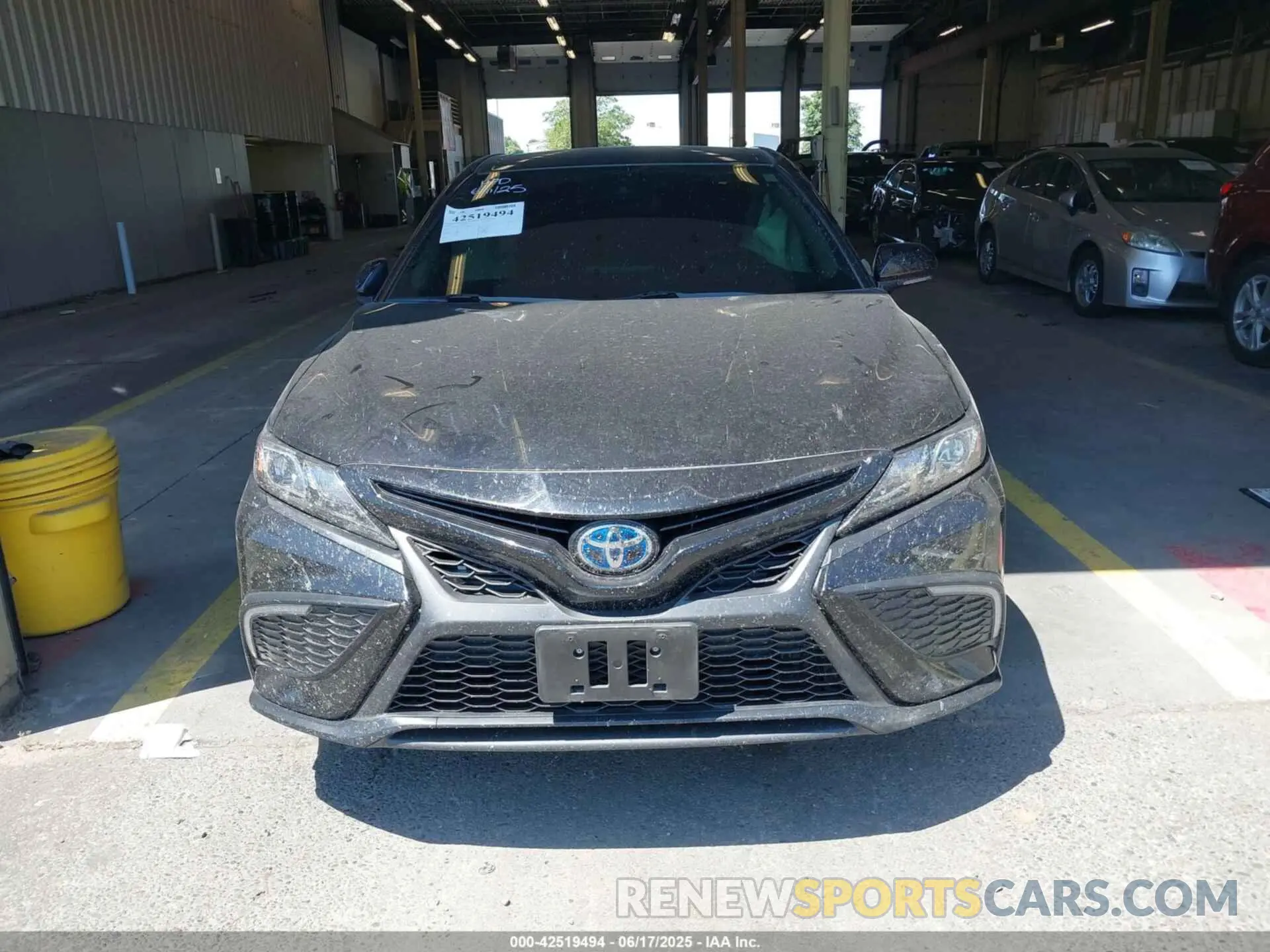 11 Photograph of a damaged car 4T1T31AK7RU071479 TOYOTA CAMRY HYBRID 2024