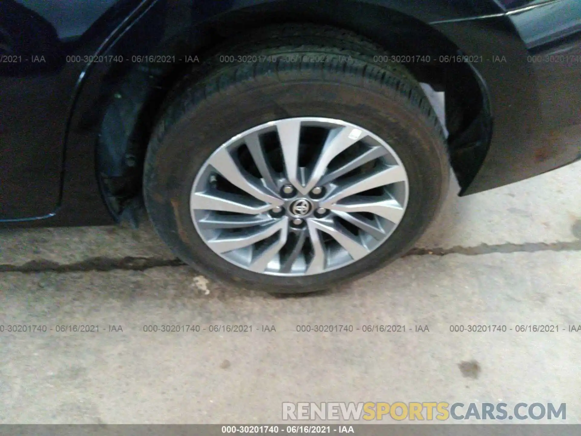 7 Photograph of a damaged car 00000000000140670 TOYOTA COROLLA 2019