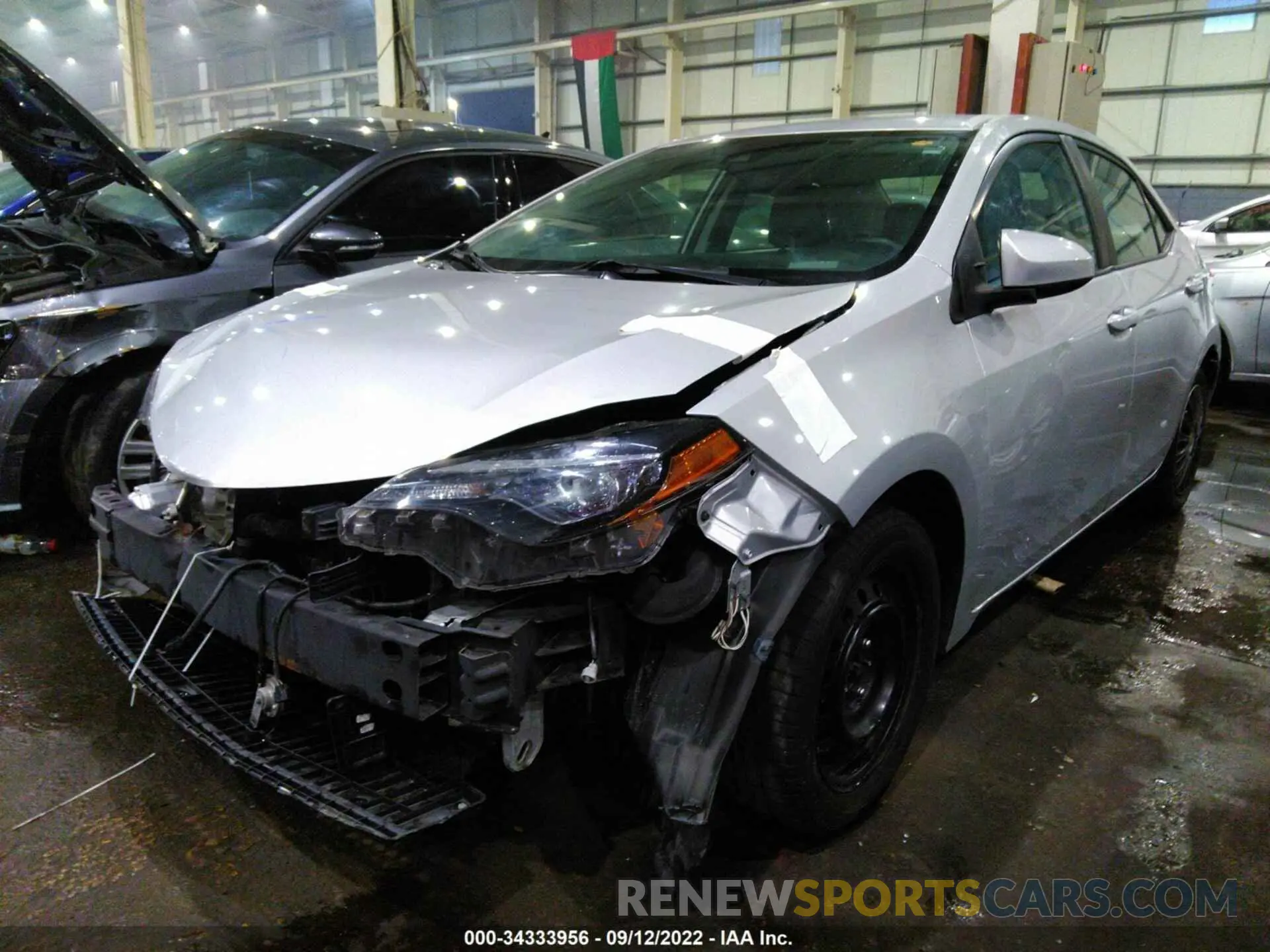 2 Photograph of a damaged car 001BURHE5KC195409 TOYOTA COROLLA 2019