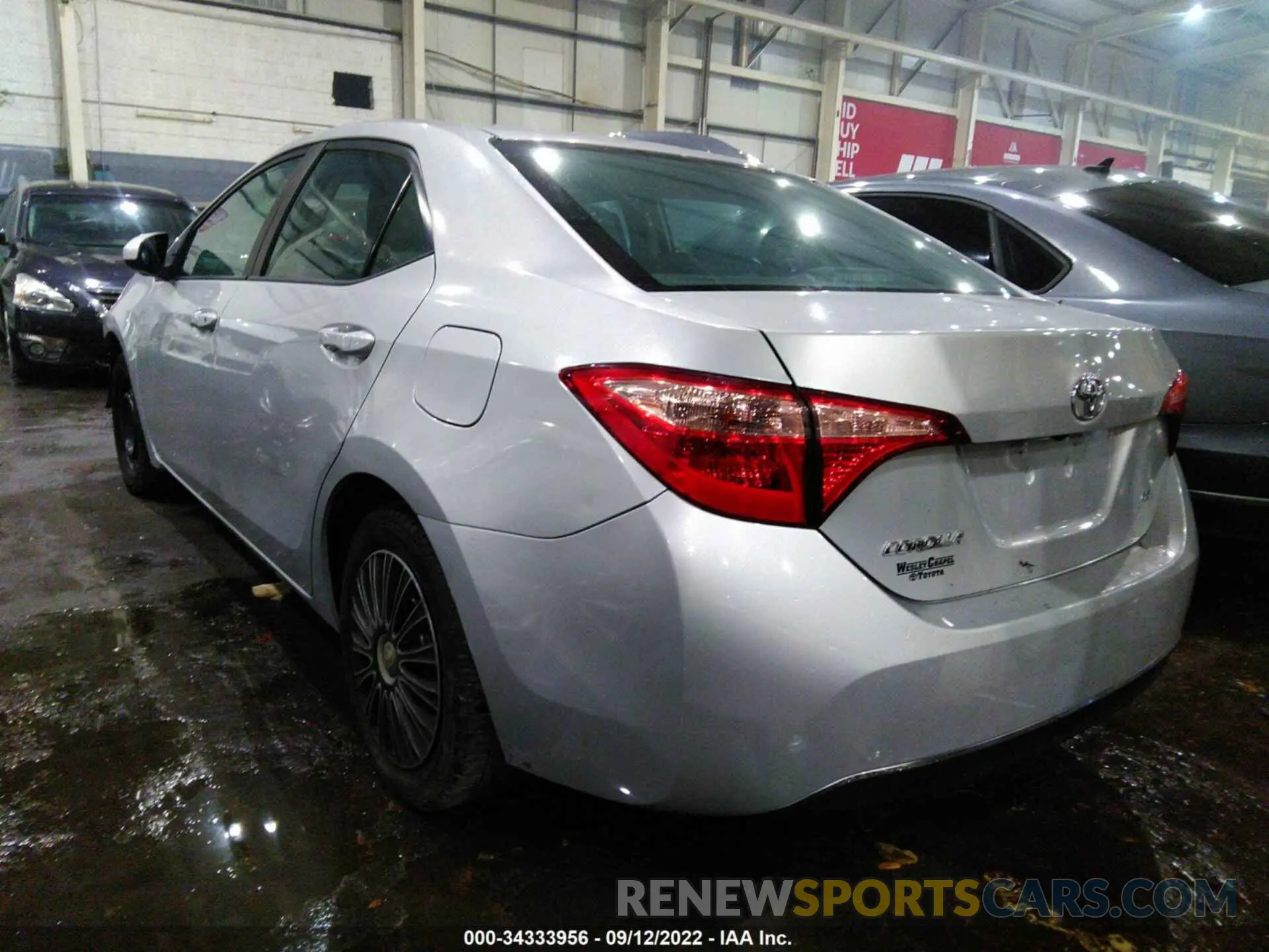 3 Photograph of a damaged car 001BURHE5KC195409 TOYOTA COROLLA 2019
