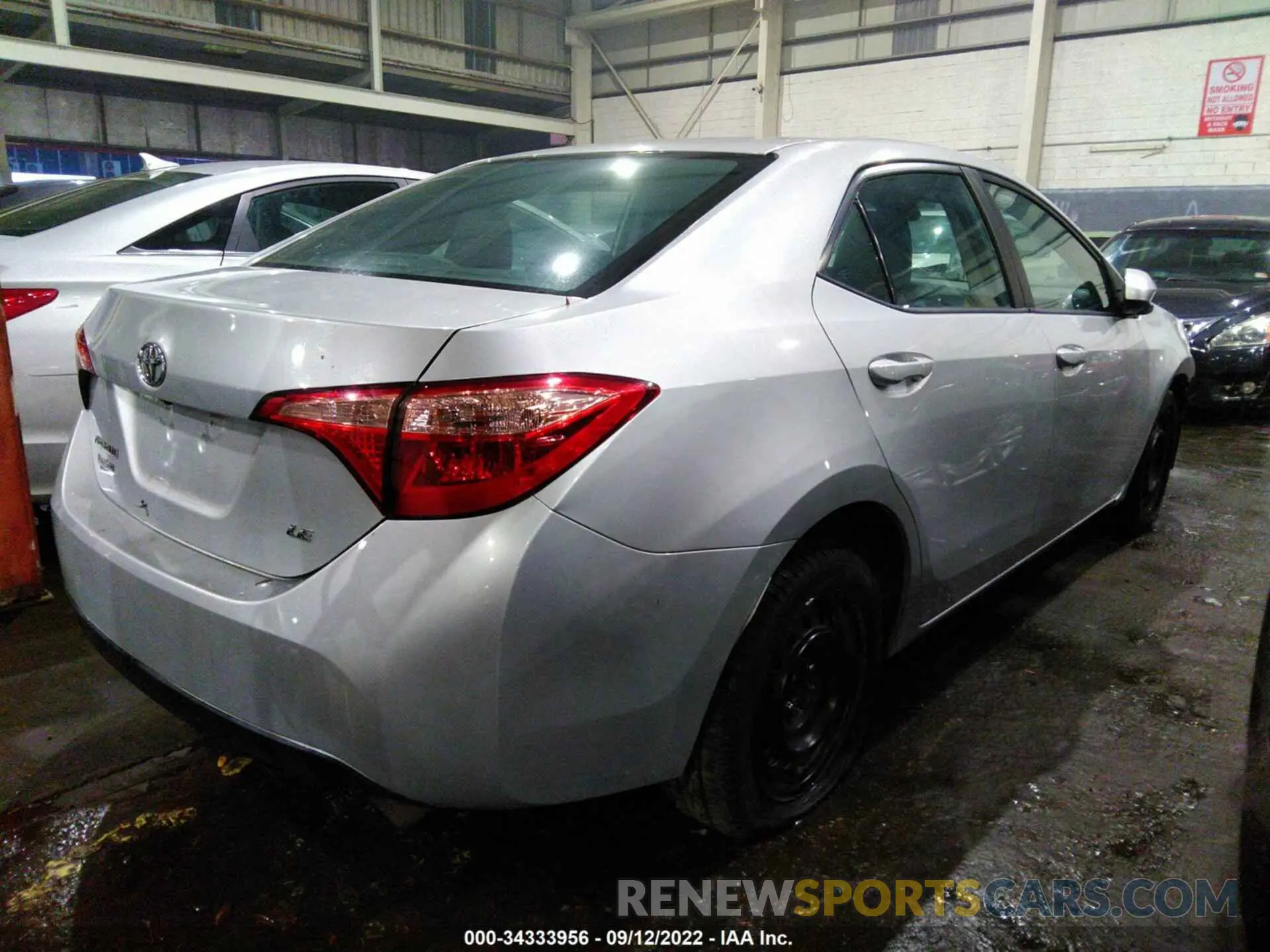 4 Photograph of a damaged car 001BURHE5KC195409 TOYOTA COROLLA 2019